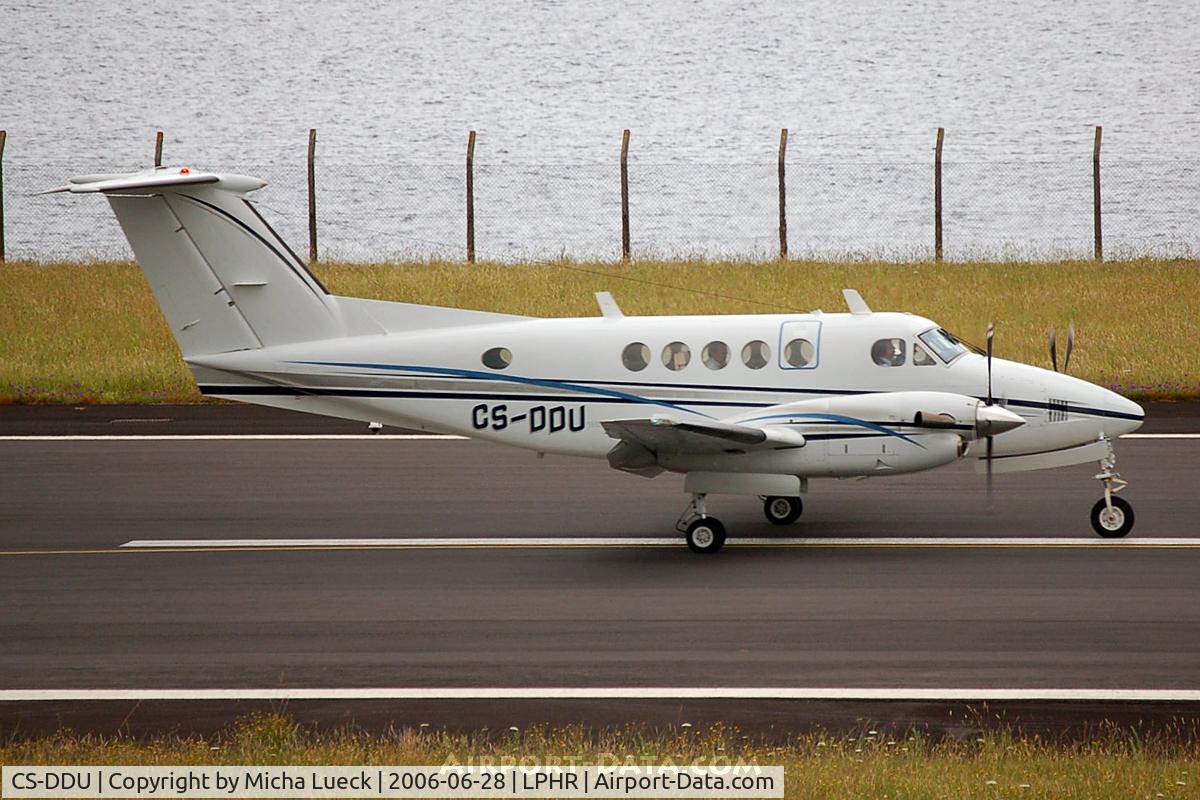 CS-DDU, Beech 200 C/N BB-640, At Horta