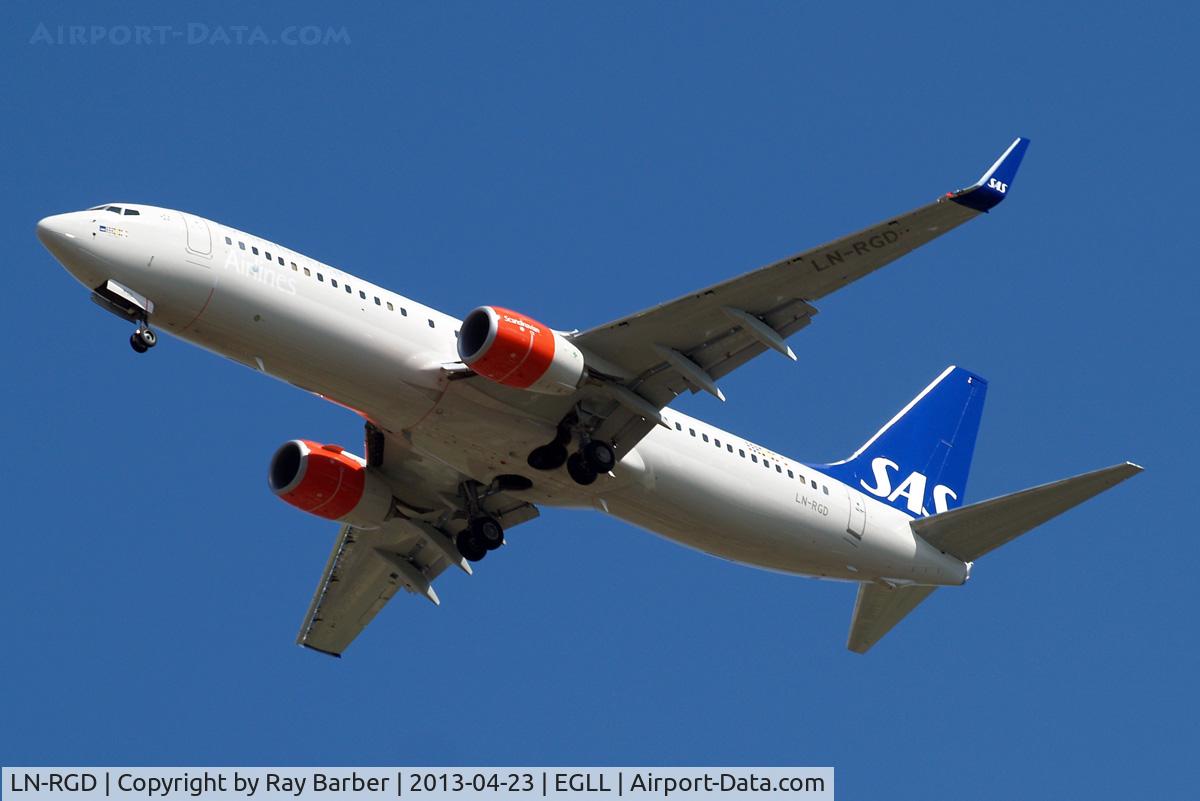 LN-RGD, 2013 Boeing 737-86N C/N 41258, Boeing 737-883 [41258] (SAS Scandinavian Airlines) Home~G 23/04/2013. On approach 27R.