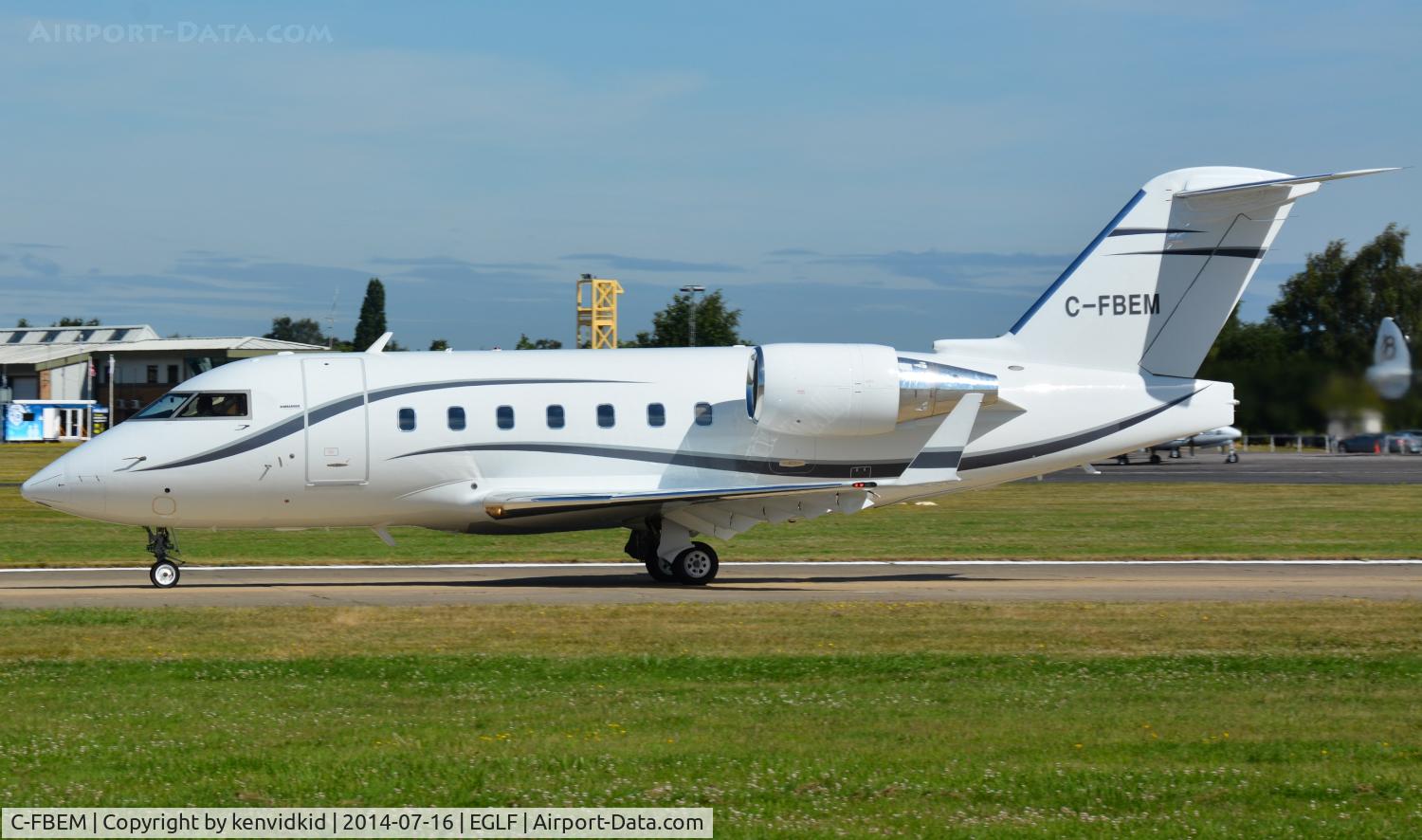 C-FBEM, 2000 Bombardier Challenger 604 (CL-600-2B16) C/N 5474, Executive departure.