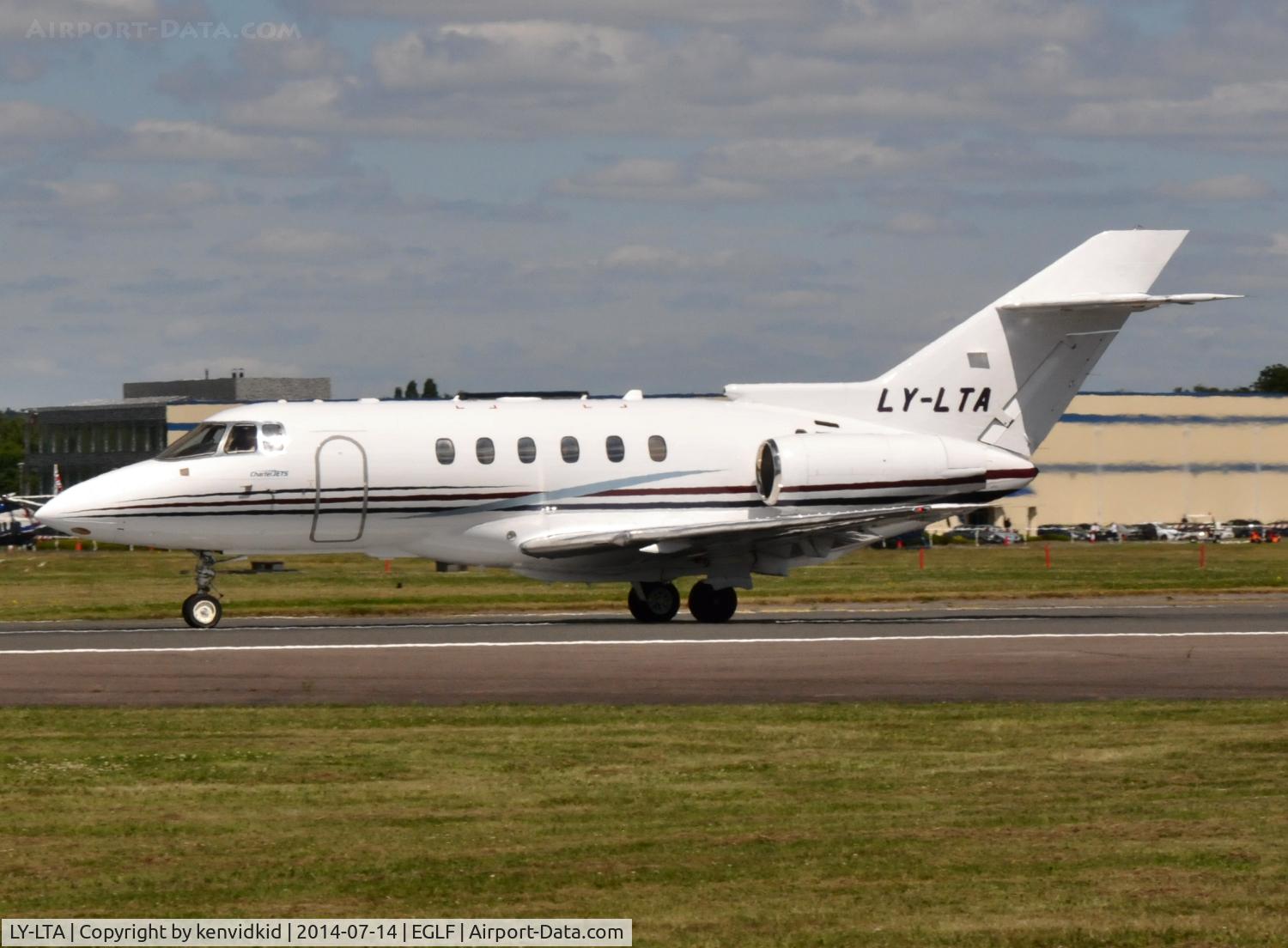 LY-LTA, 2006 Raytheon Hawker 800XP C/N 258760, Executive departure.
