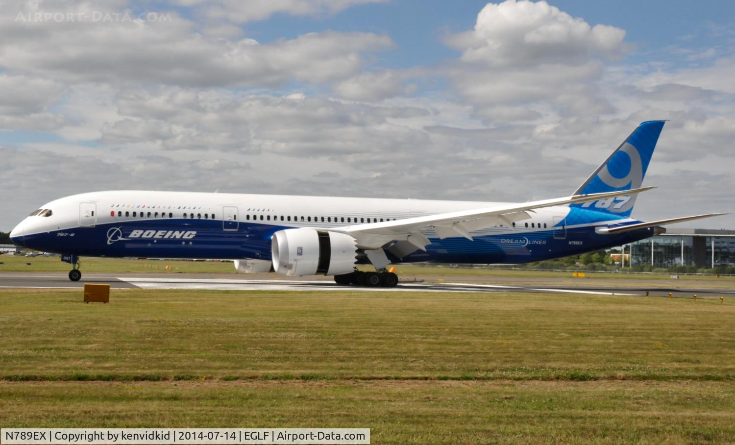 N789EX, 2013 Boeing 787-9 Dreamliner C/N 41988, Rolling out after it's display.