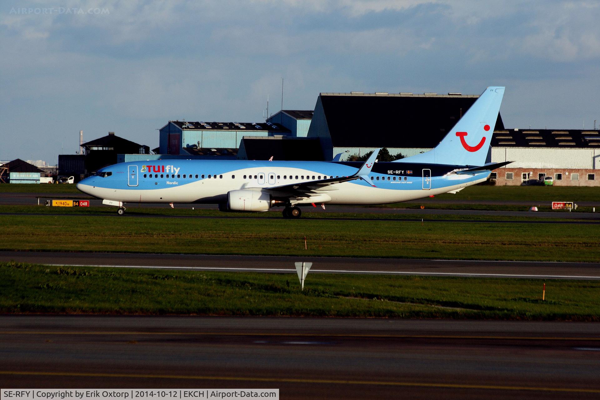 SE-RFY, 2014 Boeing 737-8K5 C/N 44272, SE-RFY just arrived on rw 22L