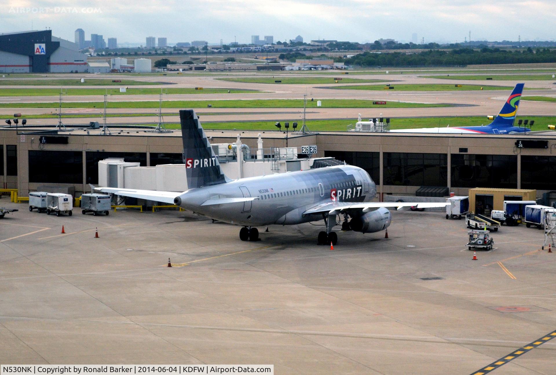 N530NK, 2007 Airbus A319-132 C/N 3017, Gate E26 DFW
