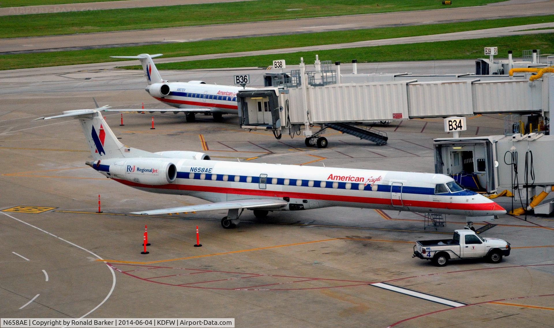 N658AE, 2003 Embraer ERJ-145LR (EMB-145LR) C/N 145760, Gate B34 DFW
