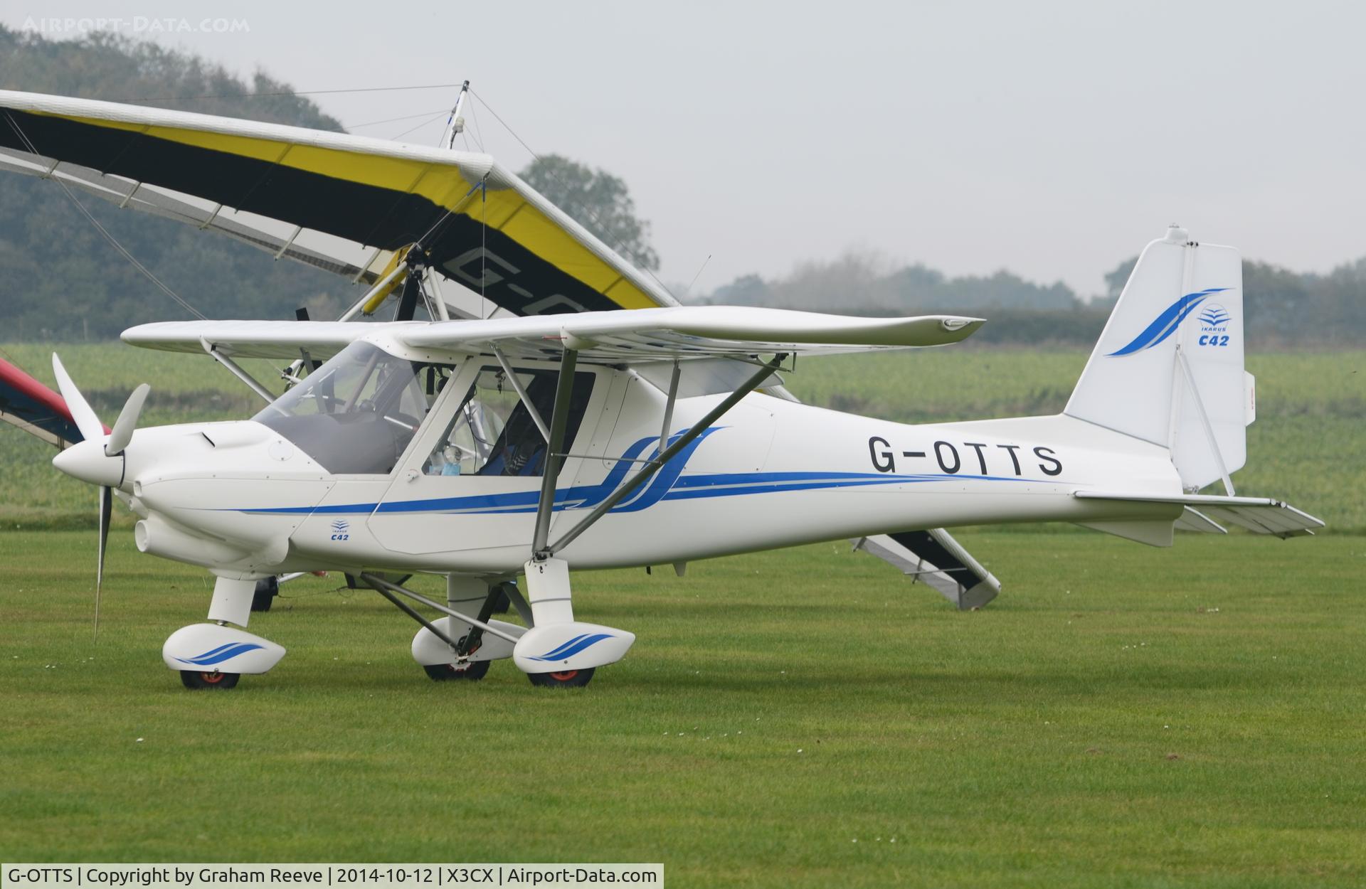 G-OTTS, 2014 Comco Ikarus C42 FB100 Bravo C/N 1407-7346, Just landed at Northrepps
