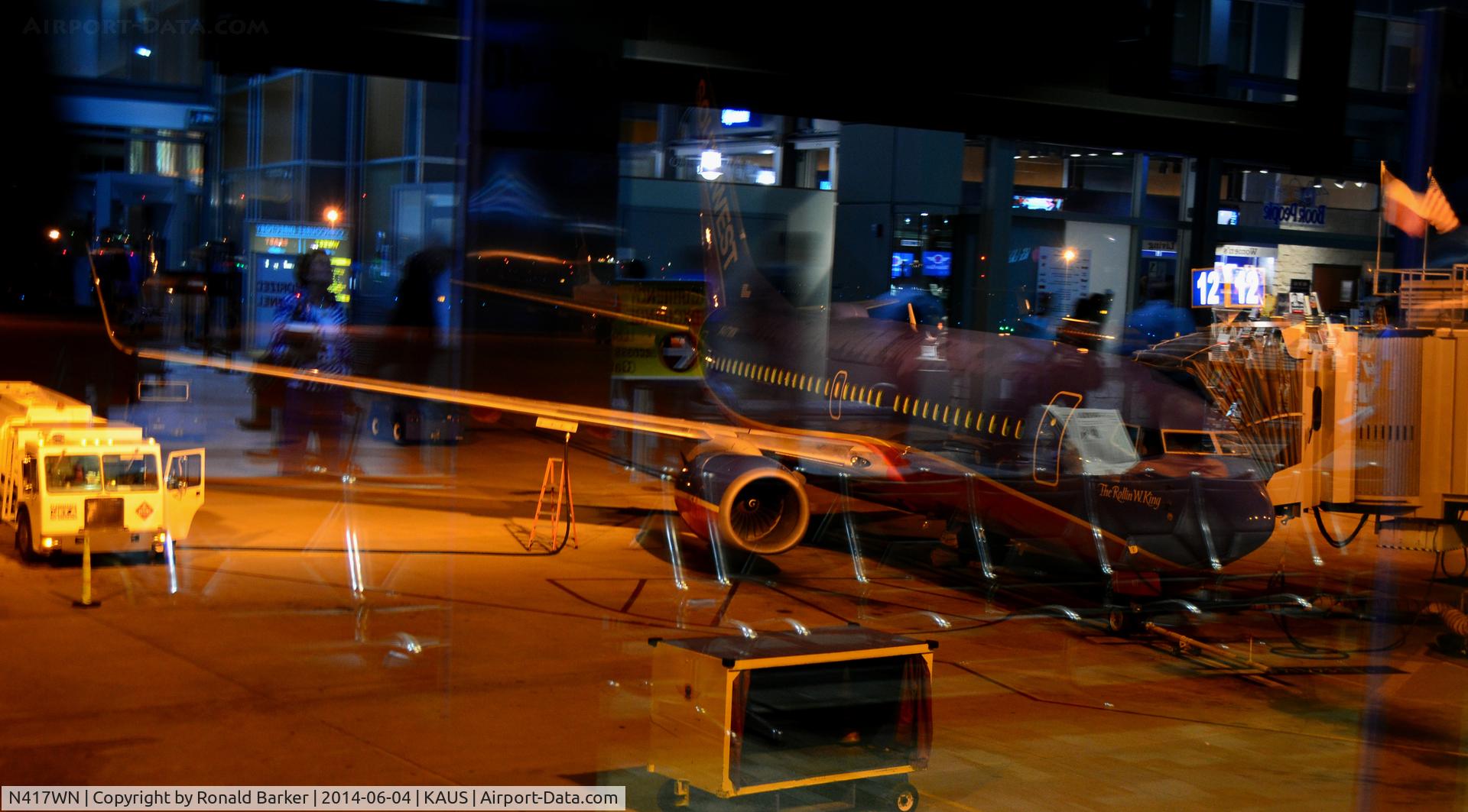 N417WN, 2001 Boeing 737-7H4 C/N 29822, Refueling Austin