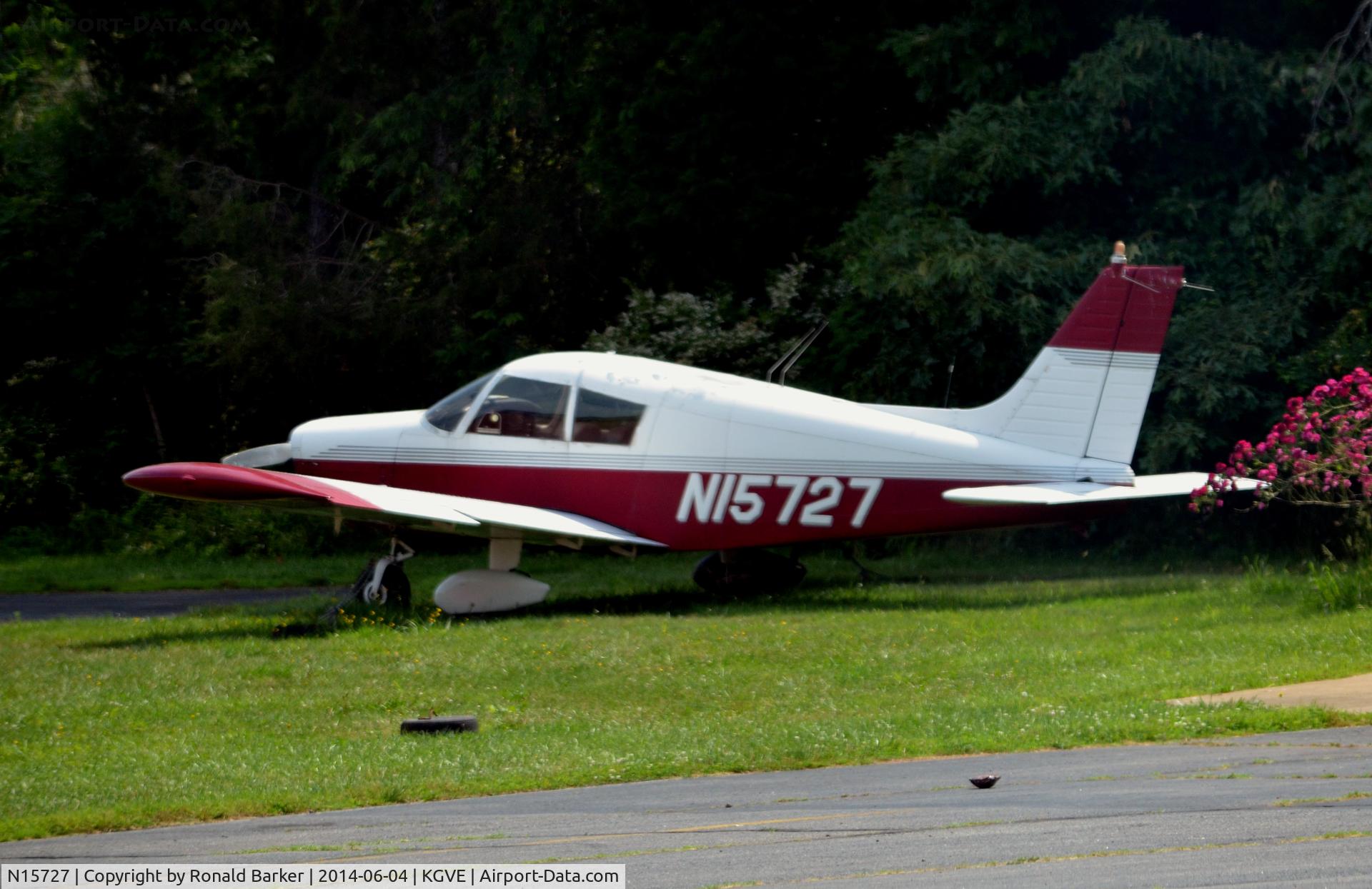 N15727, 1972 Piper PA-28-140 C/N 28-7325148, Gordonville, VA