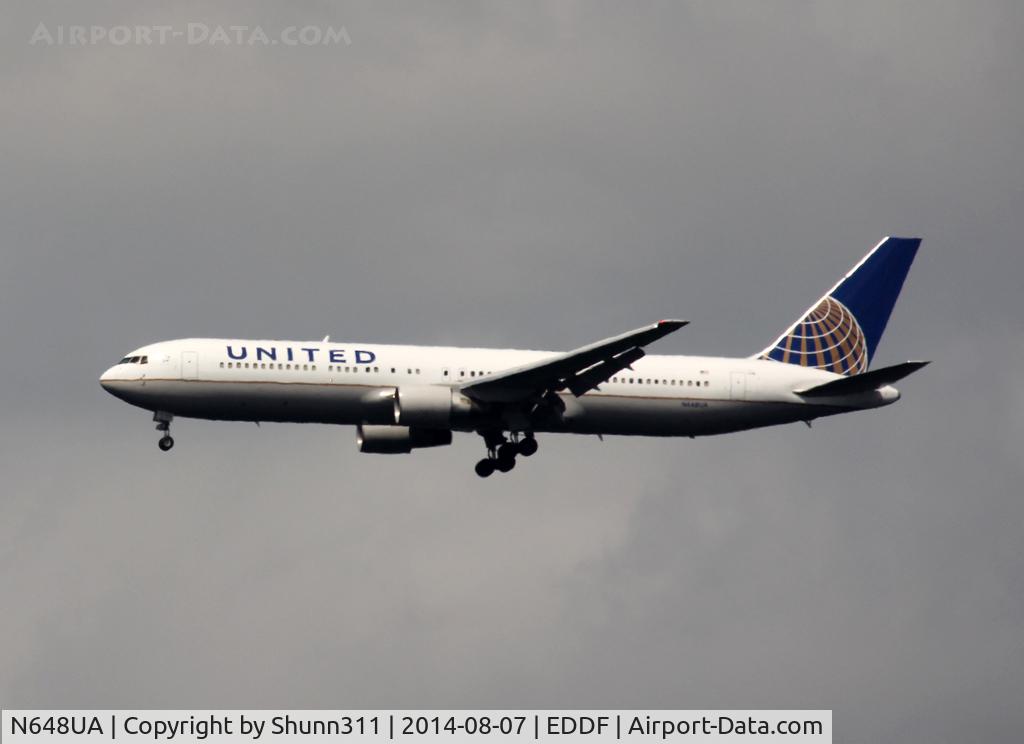 N648UA, 1992 Boeing 767-322ER C/N 25285, Landing rwy 25R