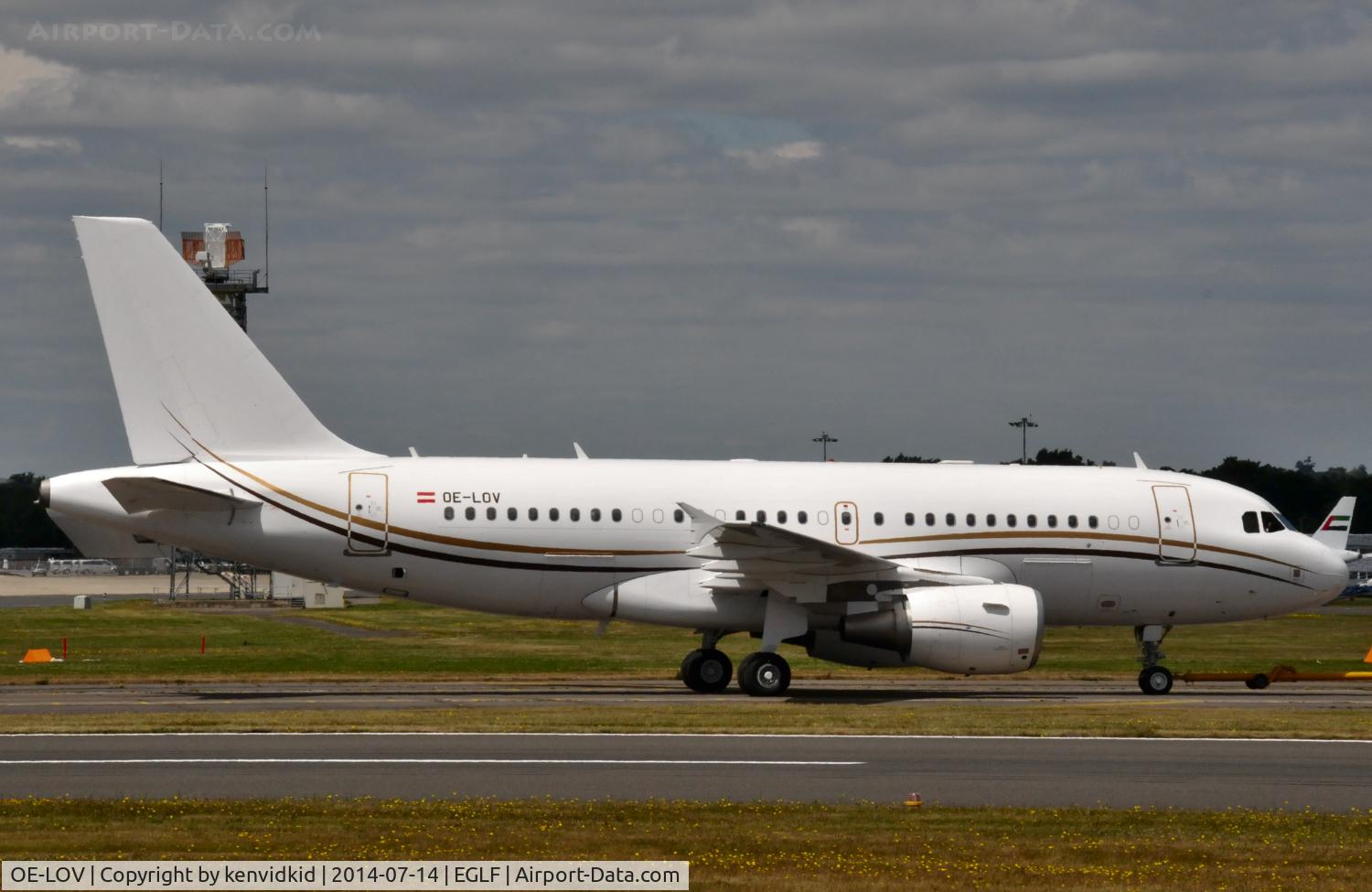 OE-LOV, 2008 Airbus A319-115/CJ C/N 3513, Being moved from the static park to facilitate the extraction of the A350, A380 & A400M.