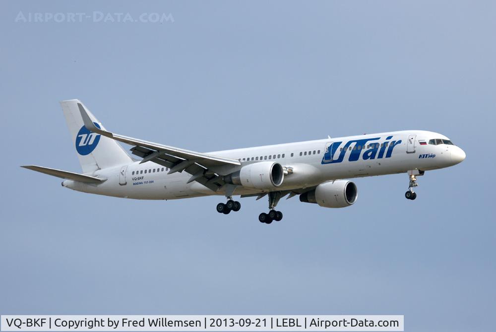 VQ-BKF, 1993 Boeing 757-2Q8 C/N 26268, UTair