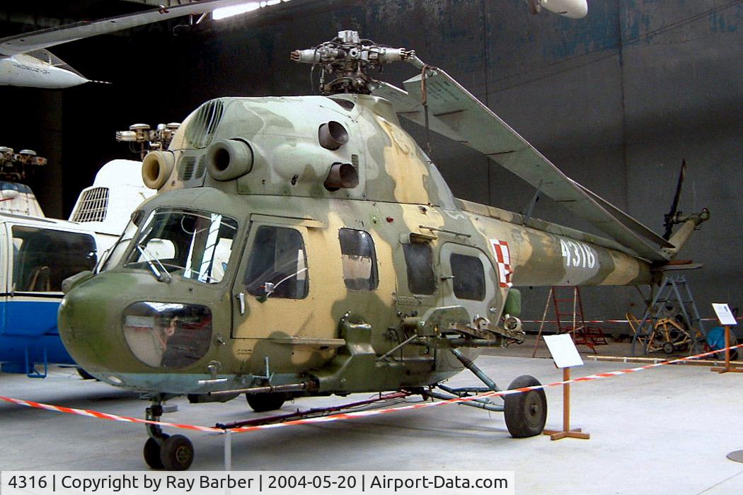 4316, Mil Mi-2URP Hoplite C/N 564316105, Mil Mi-2URP Hoplite [564316105] (Muzeum Lotnictwa Polskeigo) Krakow Museum, Malopolskie~SP 20/05/2004