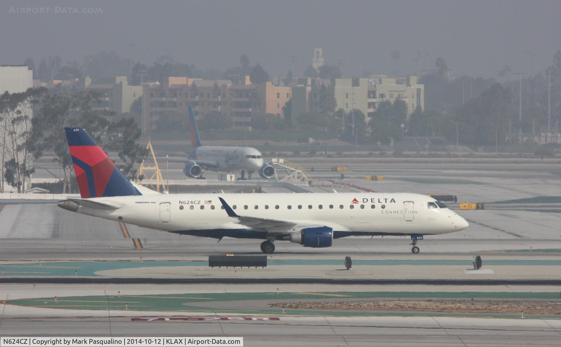 N624CZ, 2008 Embraer 175LR (ERJ-170-200LR) C/N 17000222, ERJ 170-200 LR