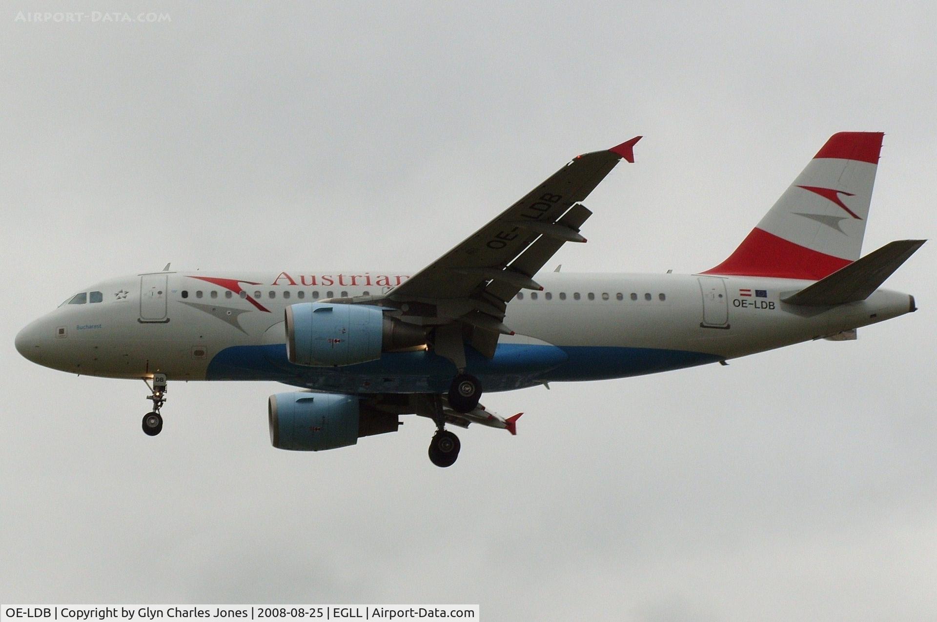 OE-LDB, 2004 Airbus A319-112 C/N 2174, 'Bucharest' on finals for runway 27L. Test registration was D-AVYP. Operated by Austrian Airlines.