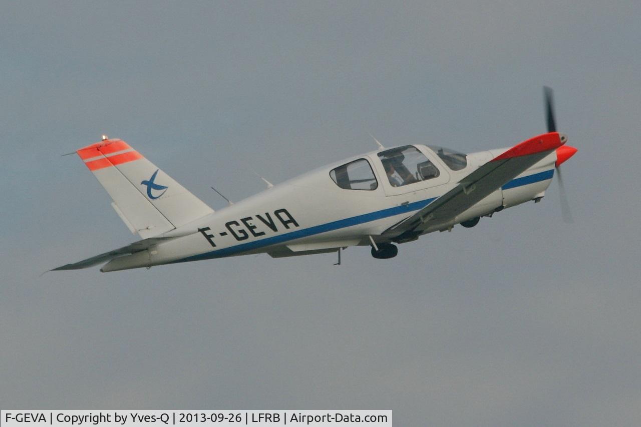 F-GEVA, Socata TB-20 C/N 552, Socata TB-20, Take off rwy 07R, Brest-Bretagne Airport (LFRB-BES)
