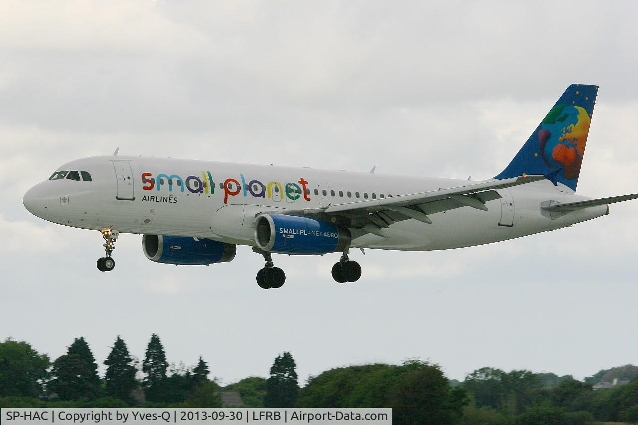SP-HAC, 1997 Airbus A320-233 C/N 739, Airbus A320-233, On final rwy 25L, Brest-Bretagne airport (LFRB-BES)