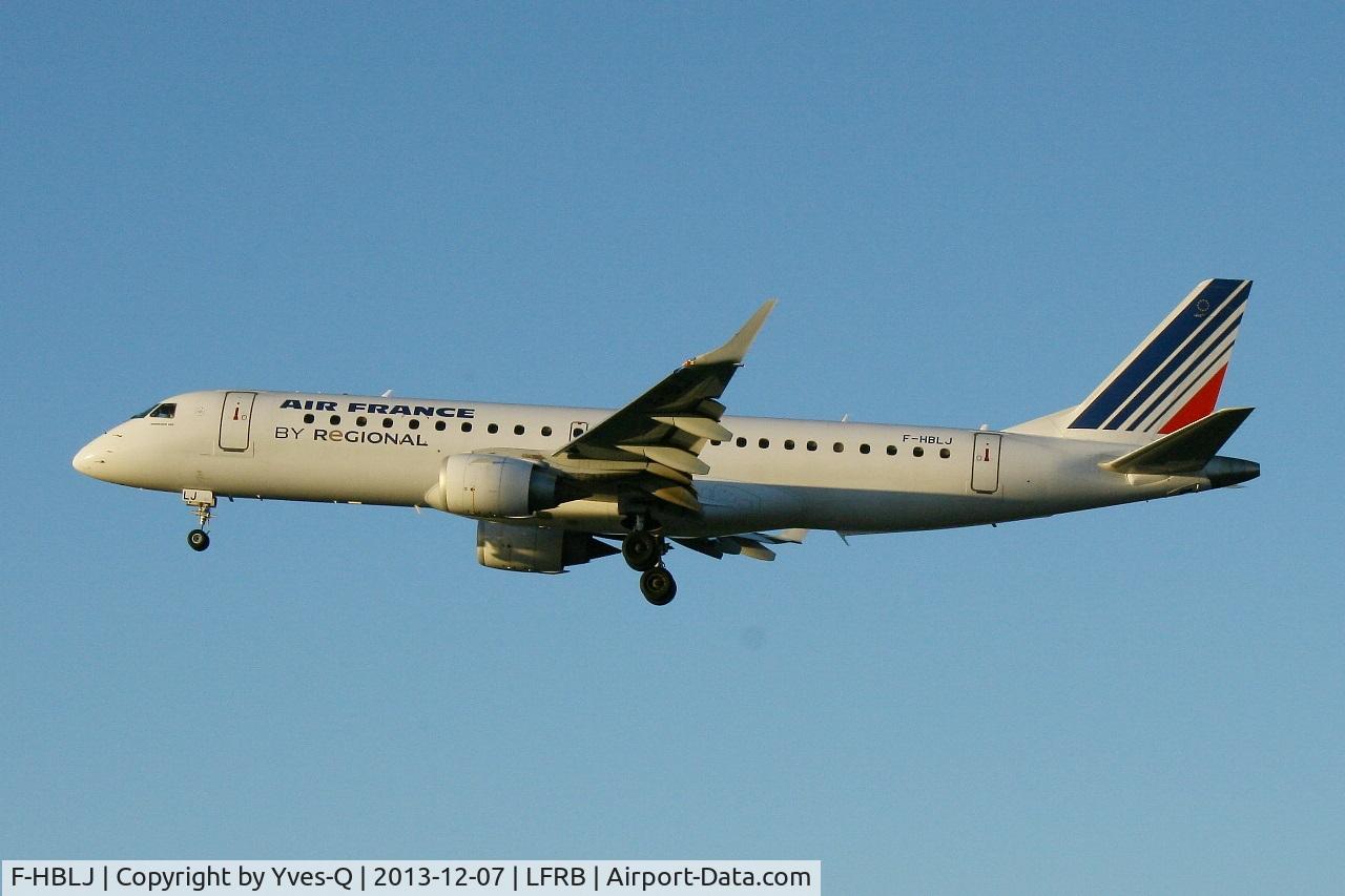 F-HBLJ, 2009 Embraer 190AR (ERJ-190-100IGW) C/N 19000311, Embraer ERJ-190-100LR, Short approach rwy 25L, Brest-Bretagne airport (LFRB-BES)