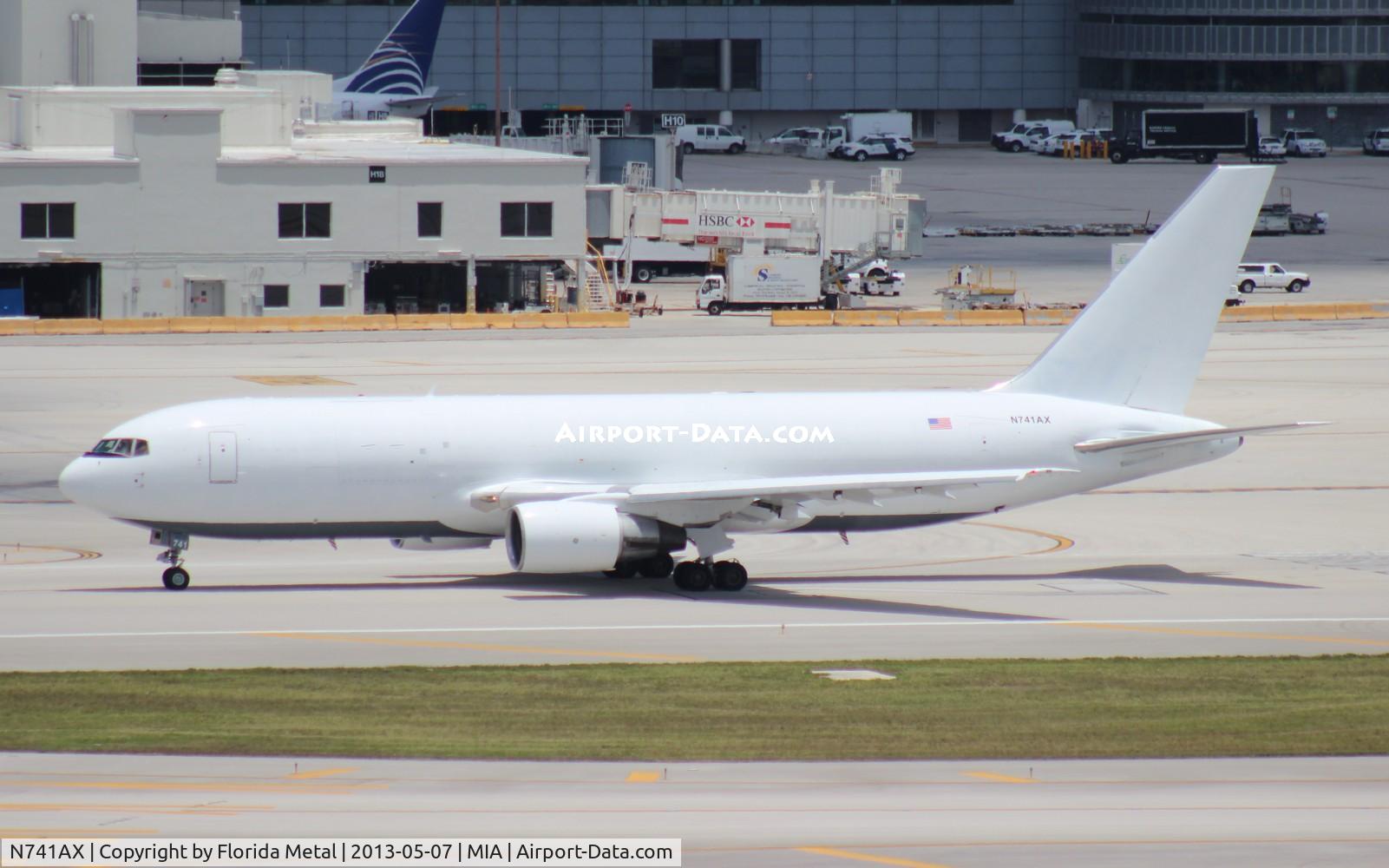 N741AX, 1982 Boeing 767-232 C/N 22215, ATI 767-200