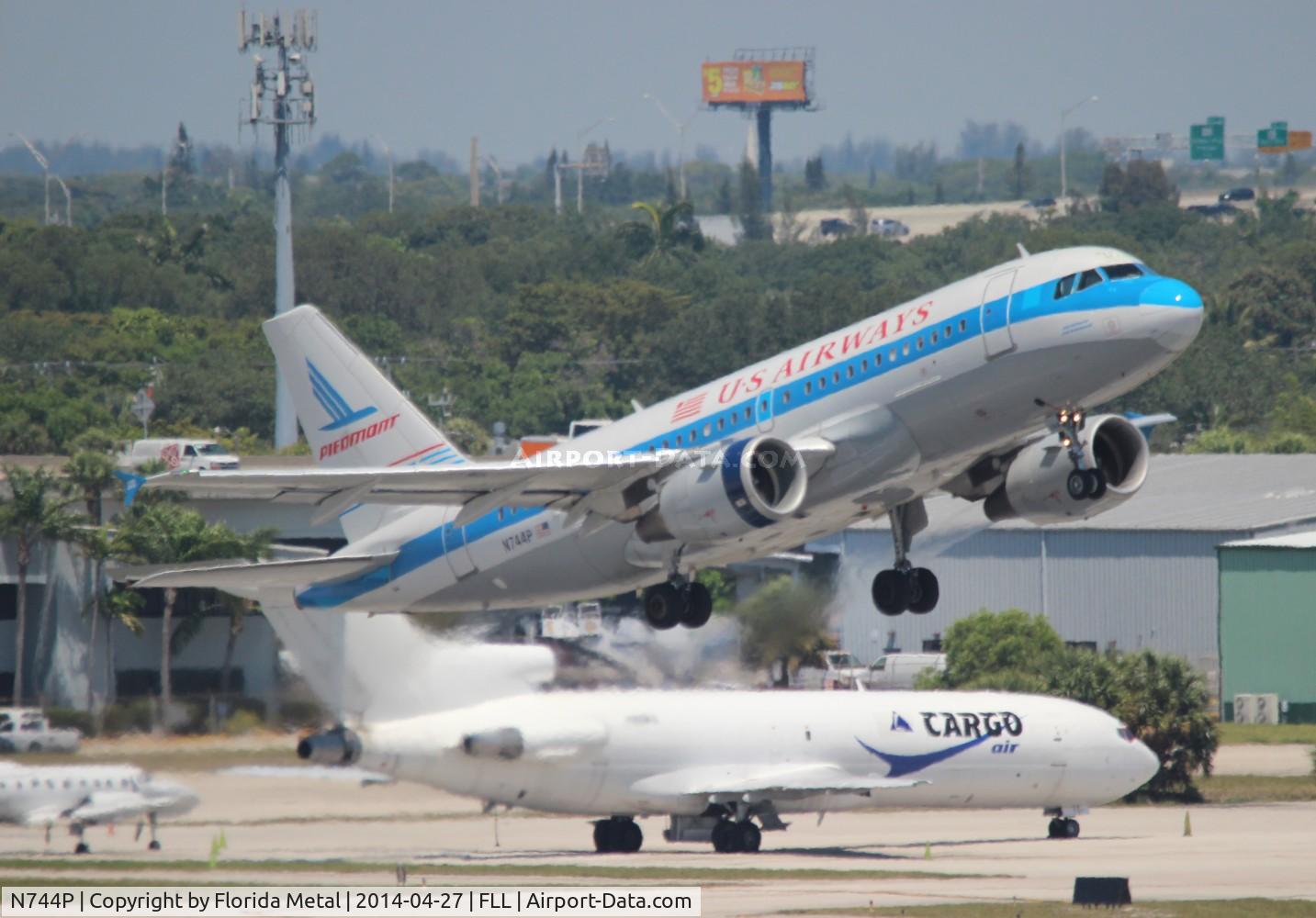 N744P, 2000 Airbus A319-112 C/N 1287, USAirways Piedmont tribute