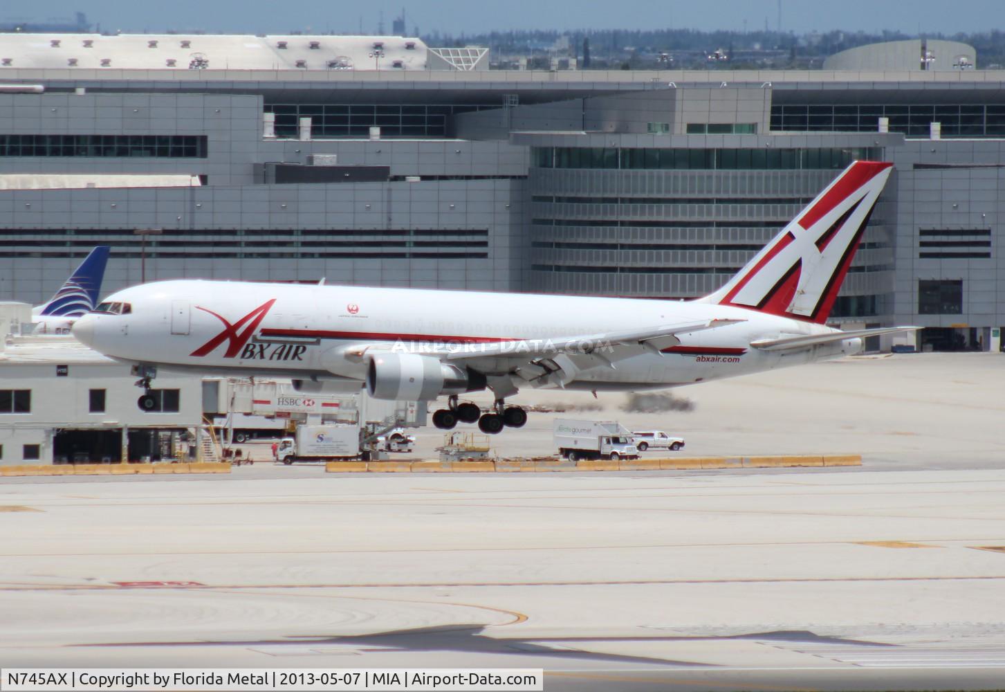 N745AX, 1983 Boeing 767-232 C/N 22222, ABX 767-200