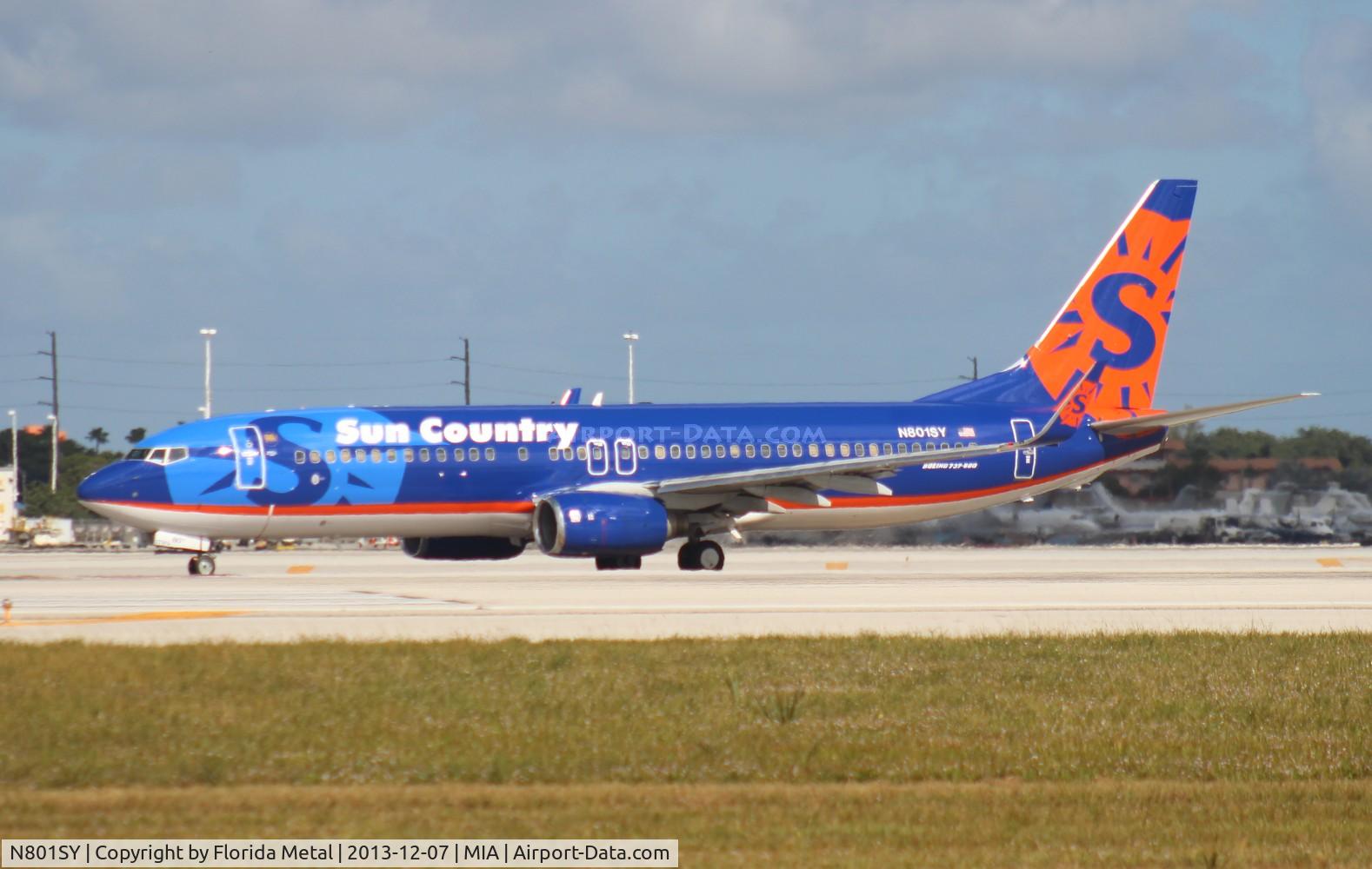 N801SY, 2001 Boeing 737-8Q8 C/N 30332, Sun Country
