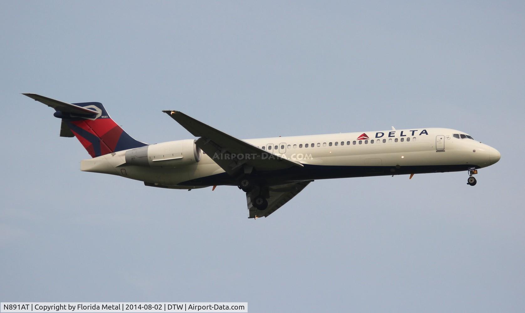 N891AT, 2004 Boeing 717-200 C/N 55043, Delta 717