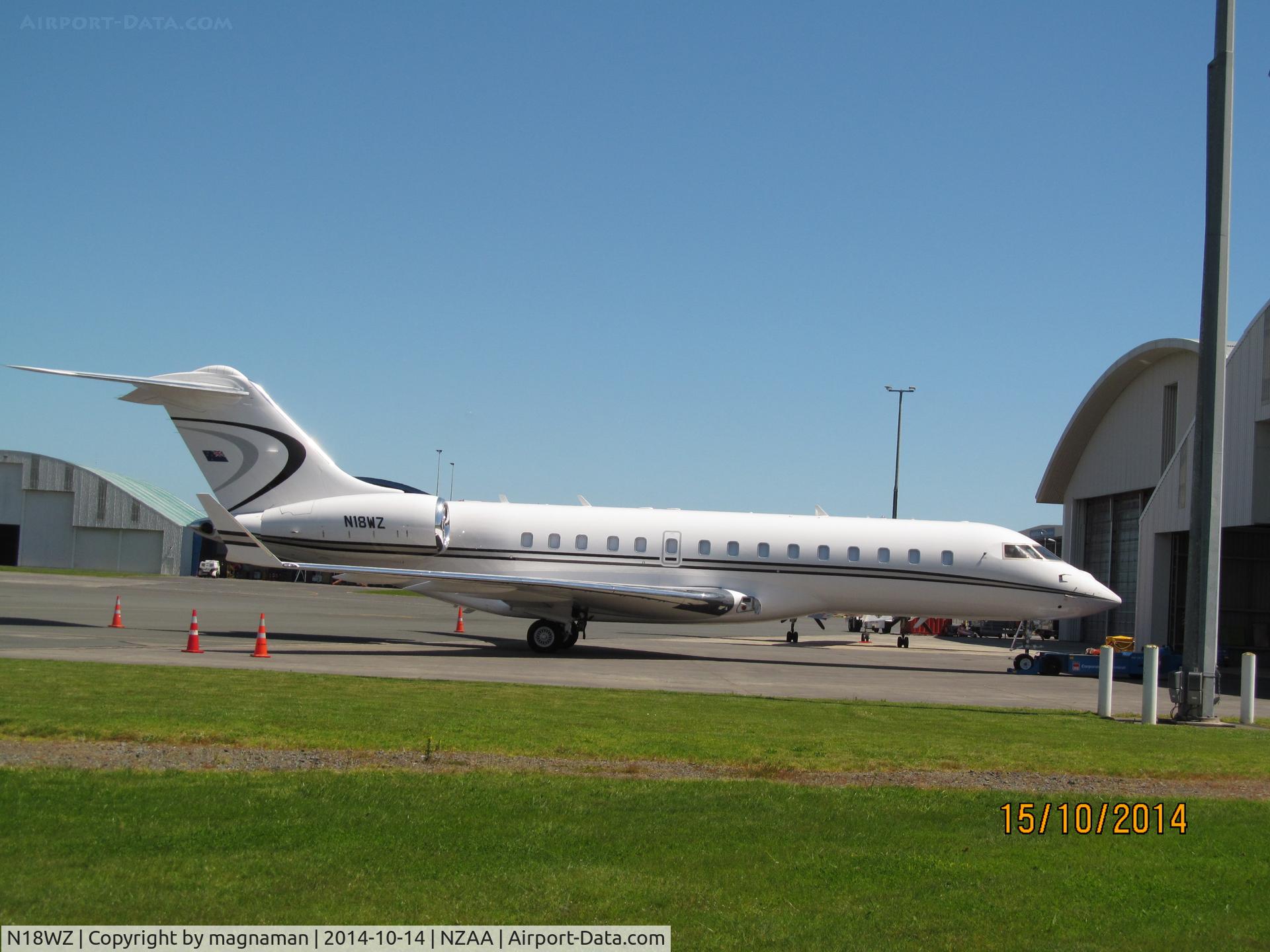 N18WZ, Bombardier BD-700-1A10 Global Express C/N 9338, side view