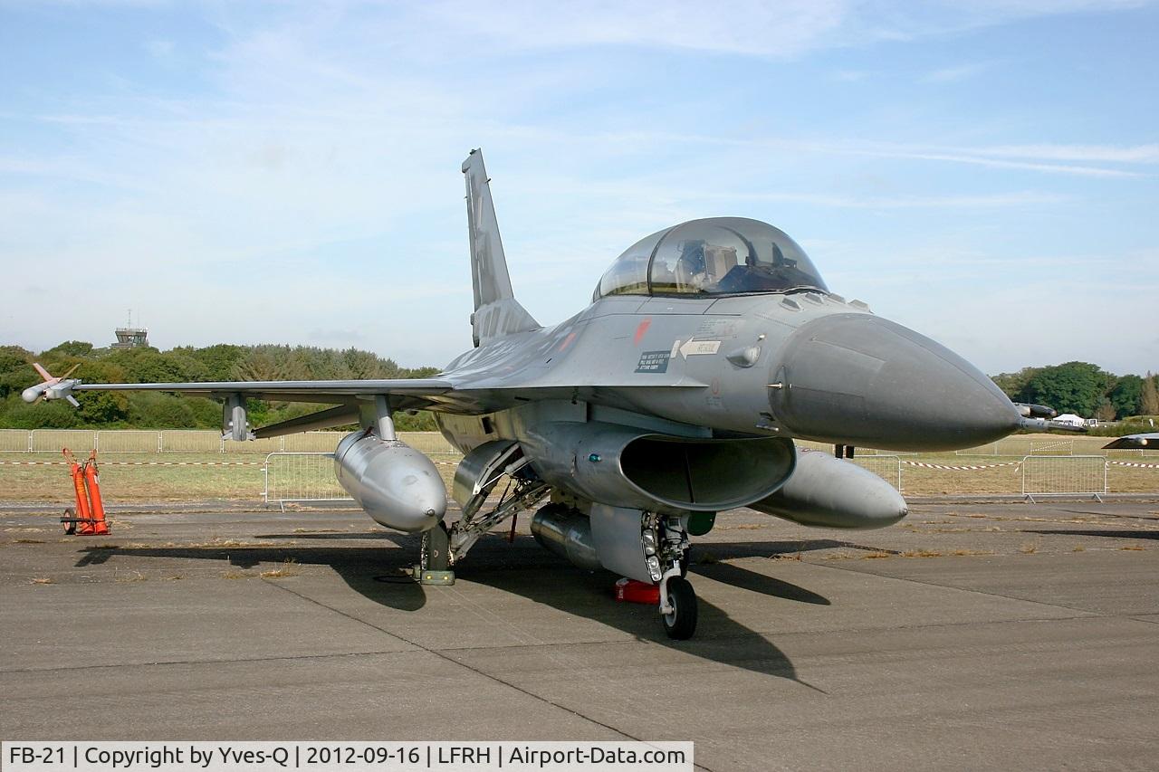 FB-21, General Dynamics F-16B Fighting Falcon C/N 6J-21, Belgian Air Force General Dynamics F-16BM Fighting Falcon, Static display, Lann Bihoué Naval Air Base (LFRH-LRT) Open day 2012