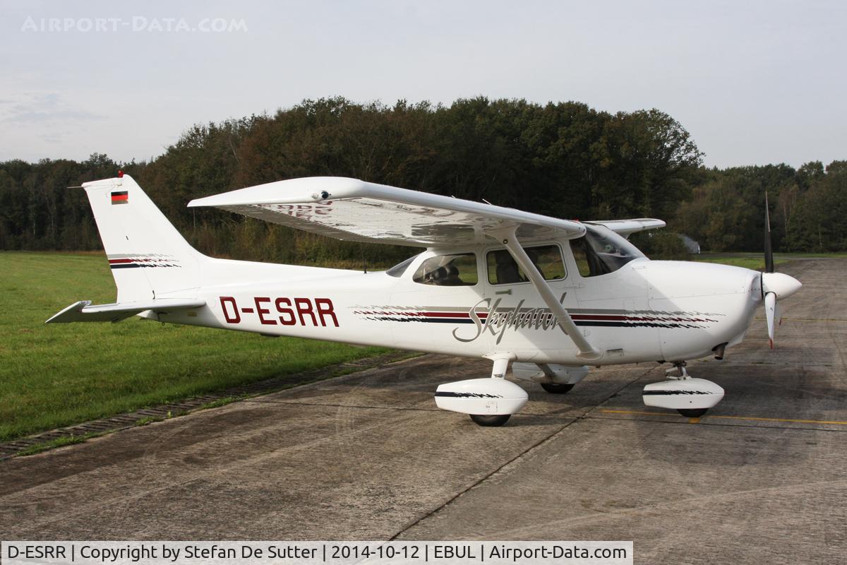 D-ESRR, 1997 Cessna 172R C/N 172-80212, Parked at Aeroclub Brugge.