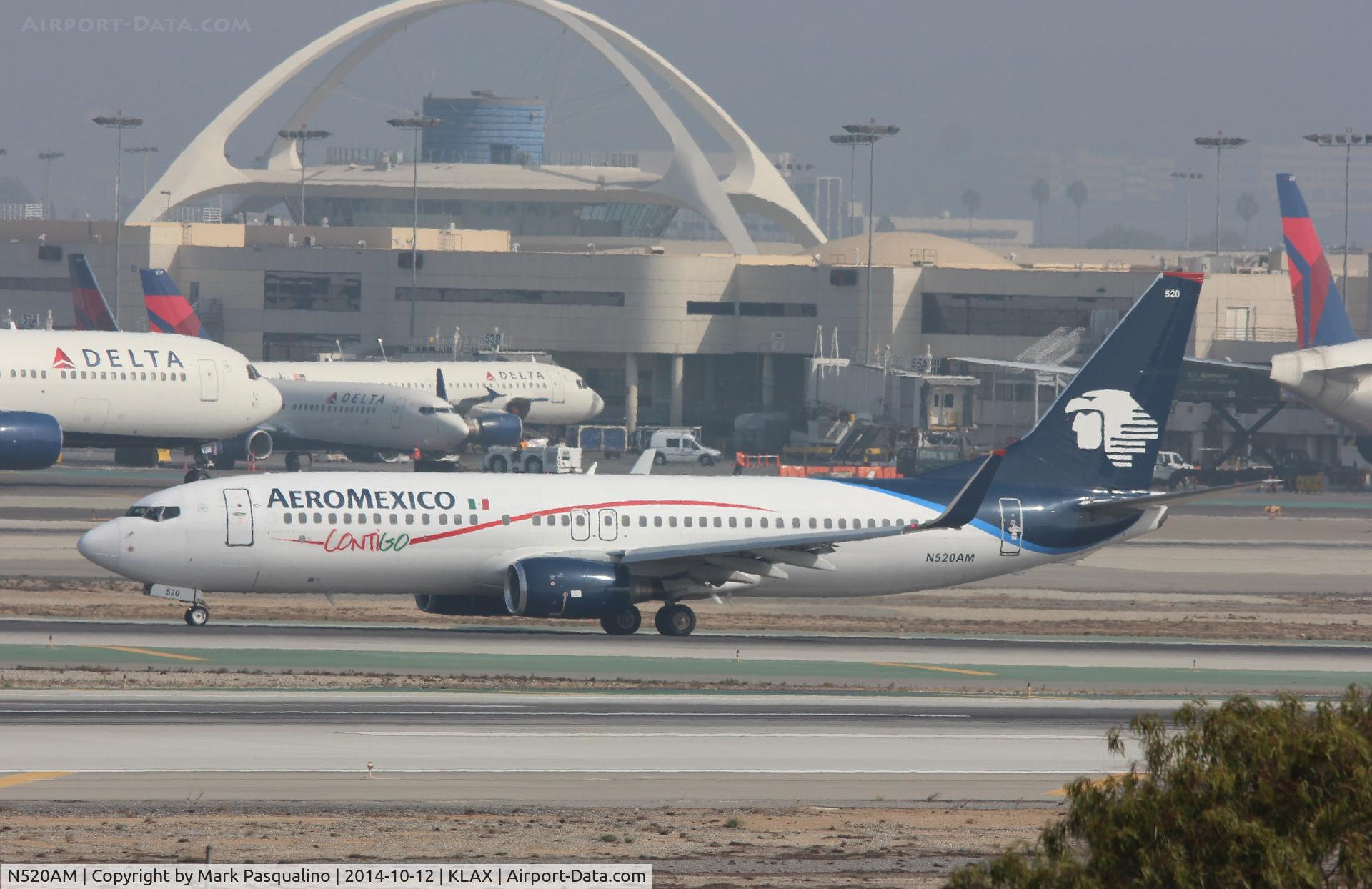 N520AM, 2000 Boeing 737-81Q C/N 29052, Boeing 737-800