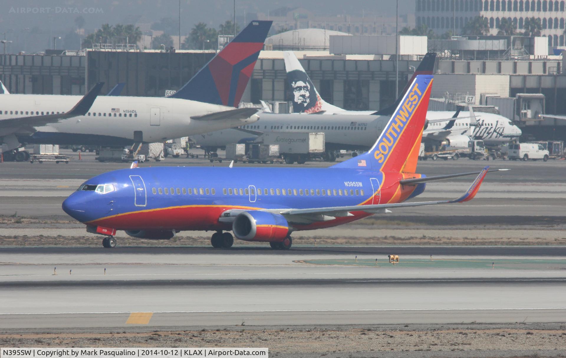 N395SW, 1994 Boeing 737-3H4 C/N 27689, Boeing 737-300