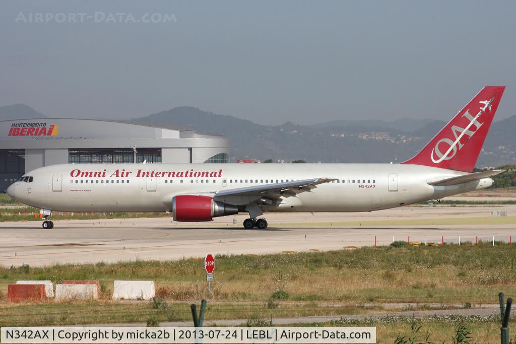 N342AX, 1993 Boeing 767-328ER C/N 27136, Taxiing