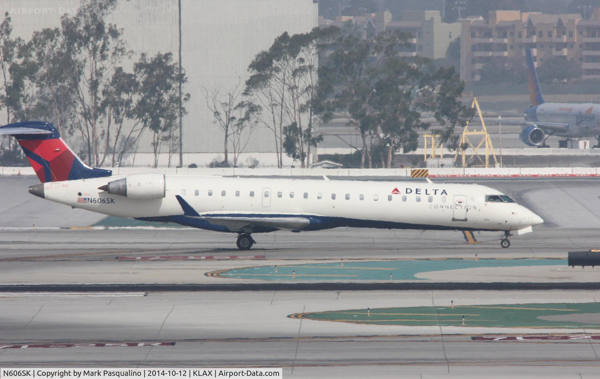 N606SK, 2006 Bombardier CRJ-700 (CL-600-2C10) Regional Jet C/N 10250, CL-600-2C10