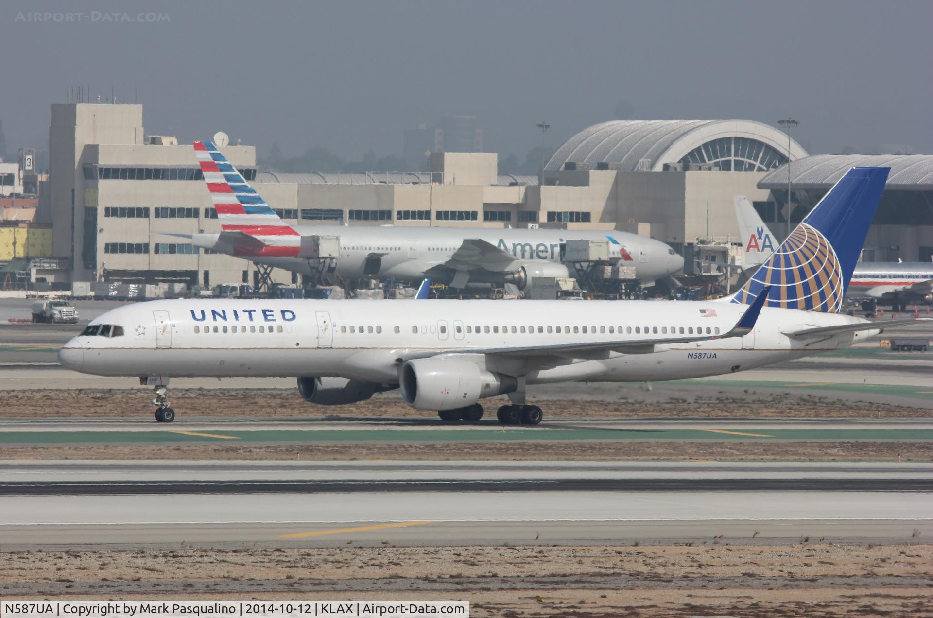 N587UA, 1993 Boeing 757-222 C/N 26713, Boeing 757-200
