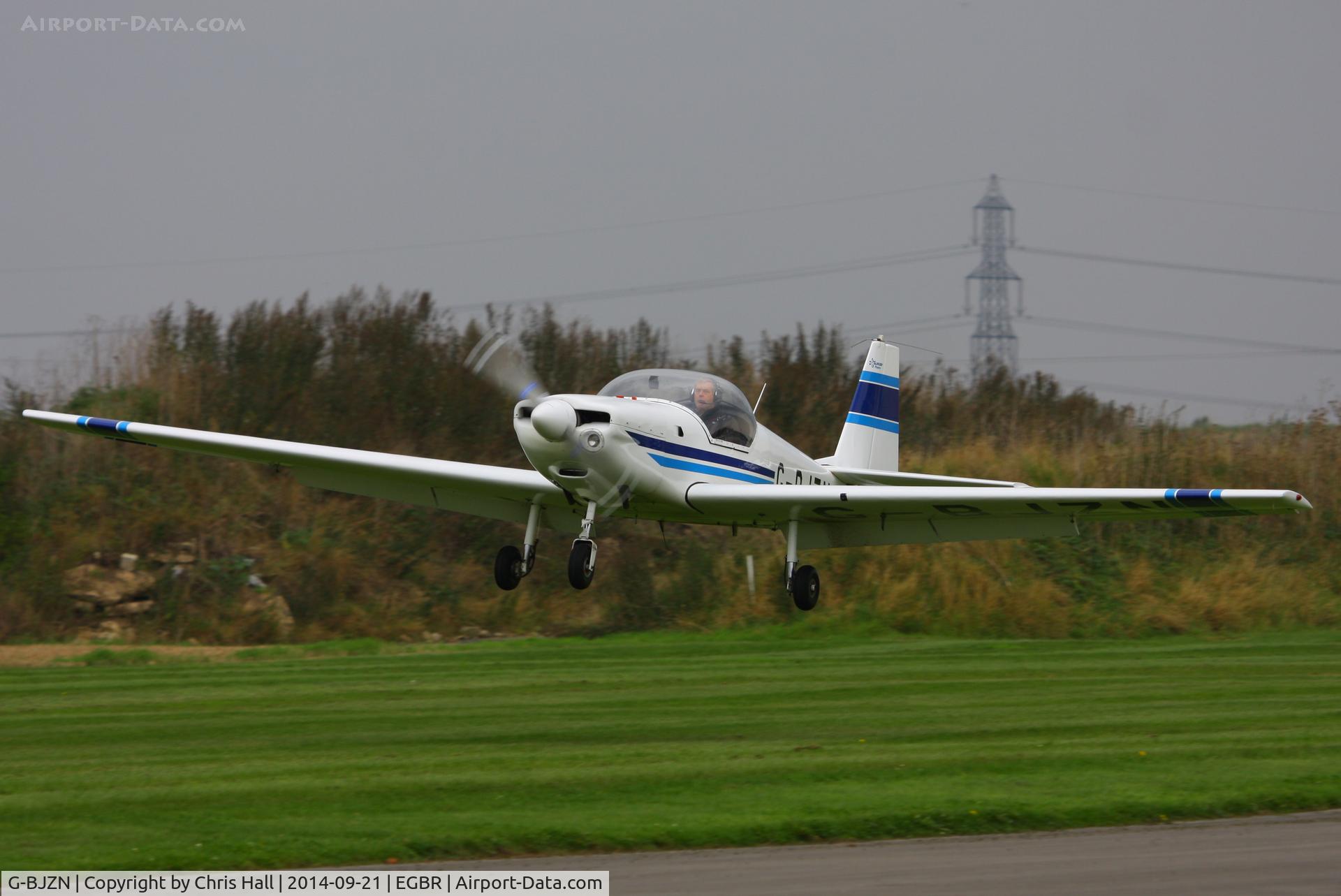 G-BJZN, 1982 Slingsby T-67A Firefly C/N 1997, at Breighton's Heli Fly-in, 2014