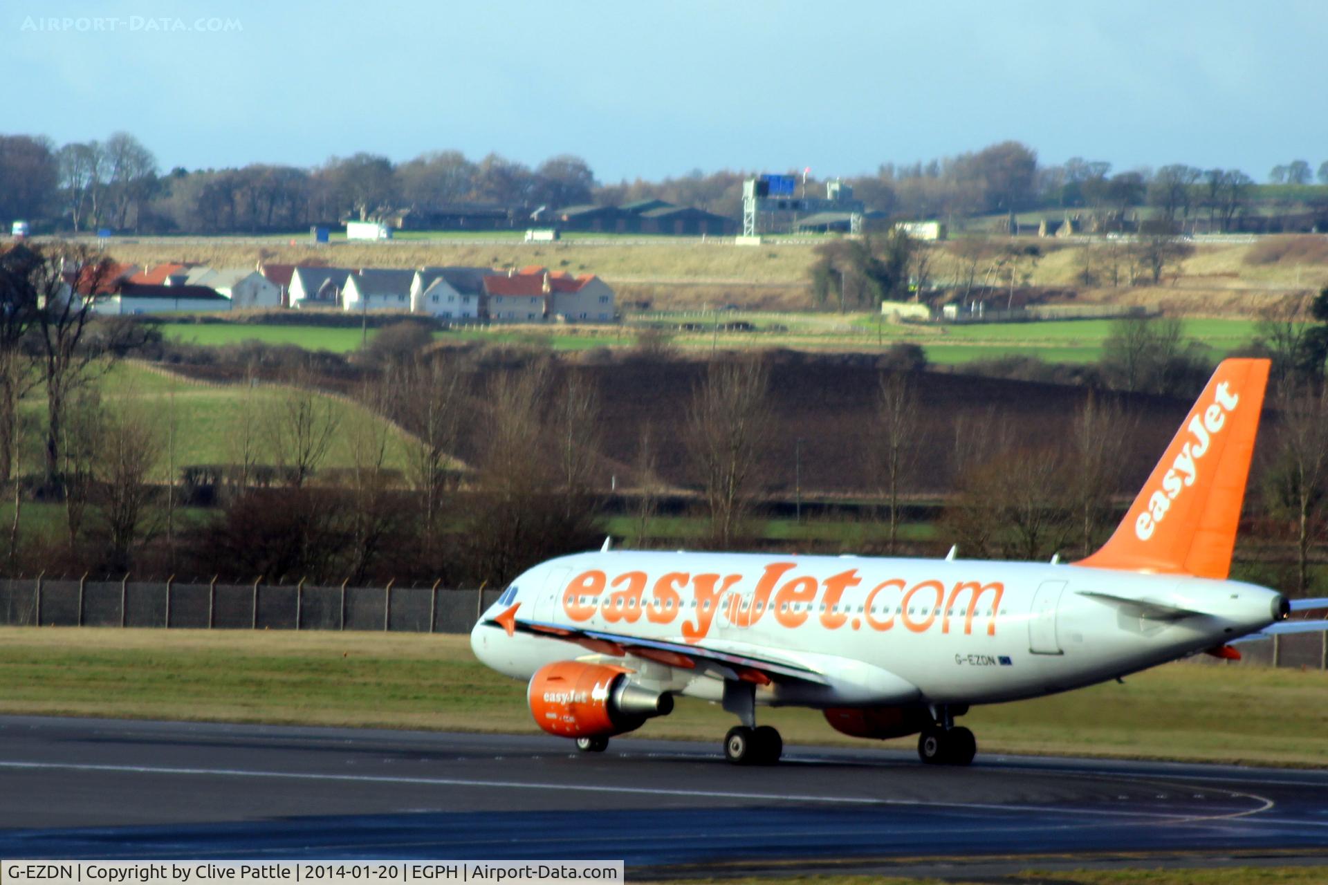 G-EZDN, 2008 Airbus A319-111 C/N 3569, Easyjet set for departure from Edinburgh EGPH