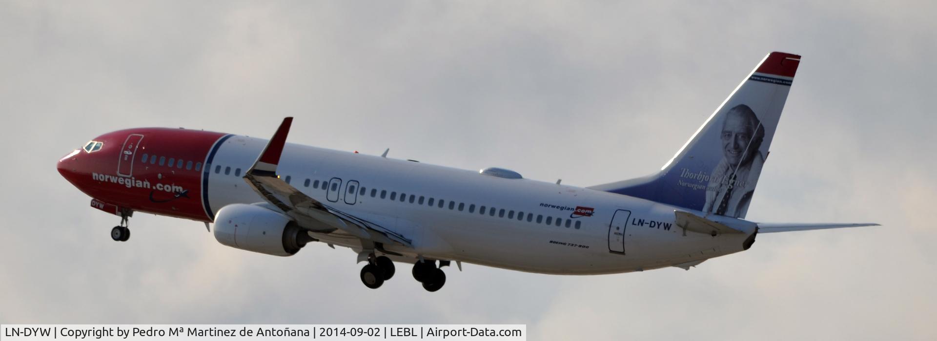 LN-DYW, 2011 Boeing 737-8JP C/N 39010, El Prat