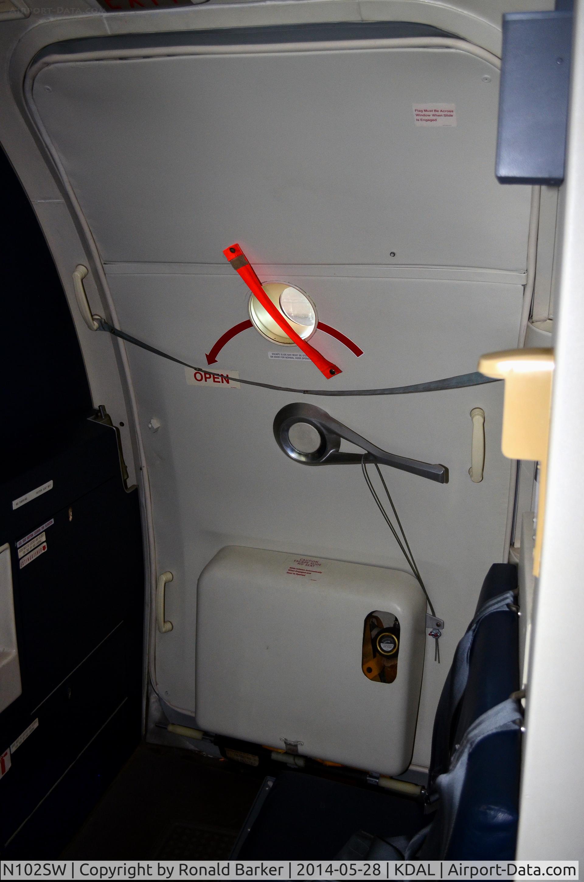 N102SW, 1984 Boeing 737-2H4 C/N 23108, Cabin door Frontiers of Flight Museum DAL