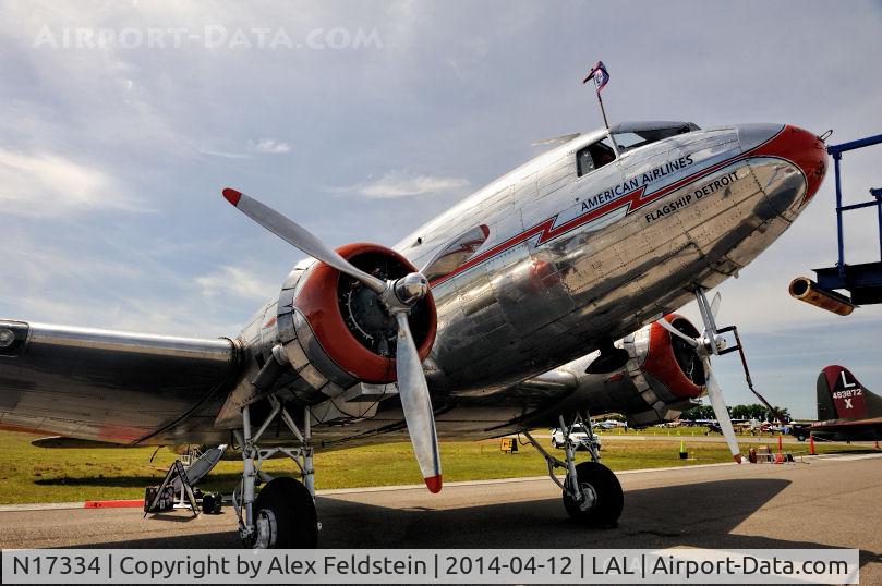 N17334, 1937 Douglas DC-3-178 C/N 1920, Sun-N-Fun