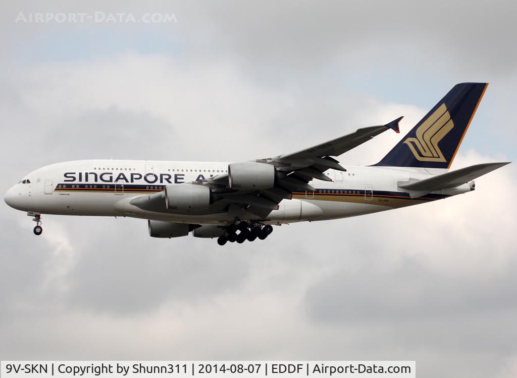 9V-SKN, 2011 Airbus A380-841 C/N 071, Landing rwy 25L