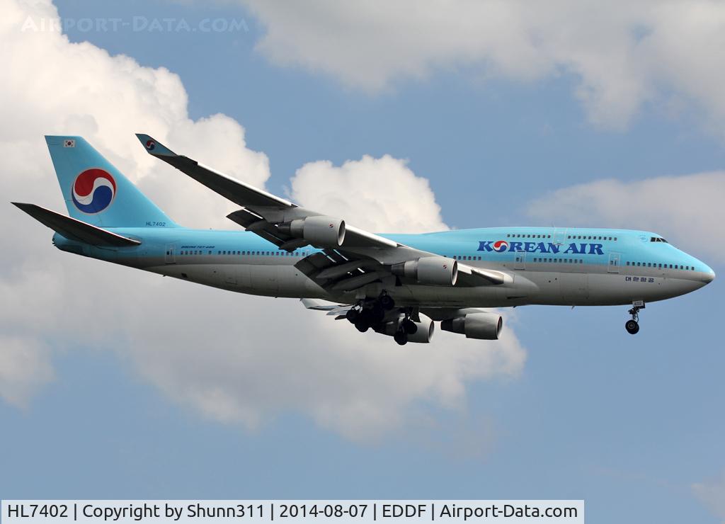 HL7402, 1998 Boeing 747-4B5 C/N 26407, Landing rwy 25L