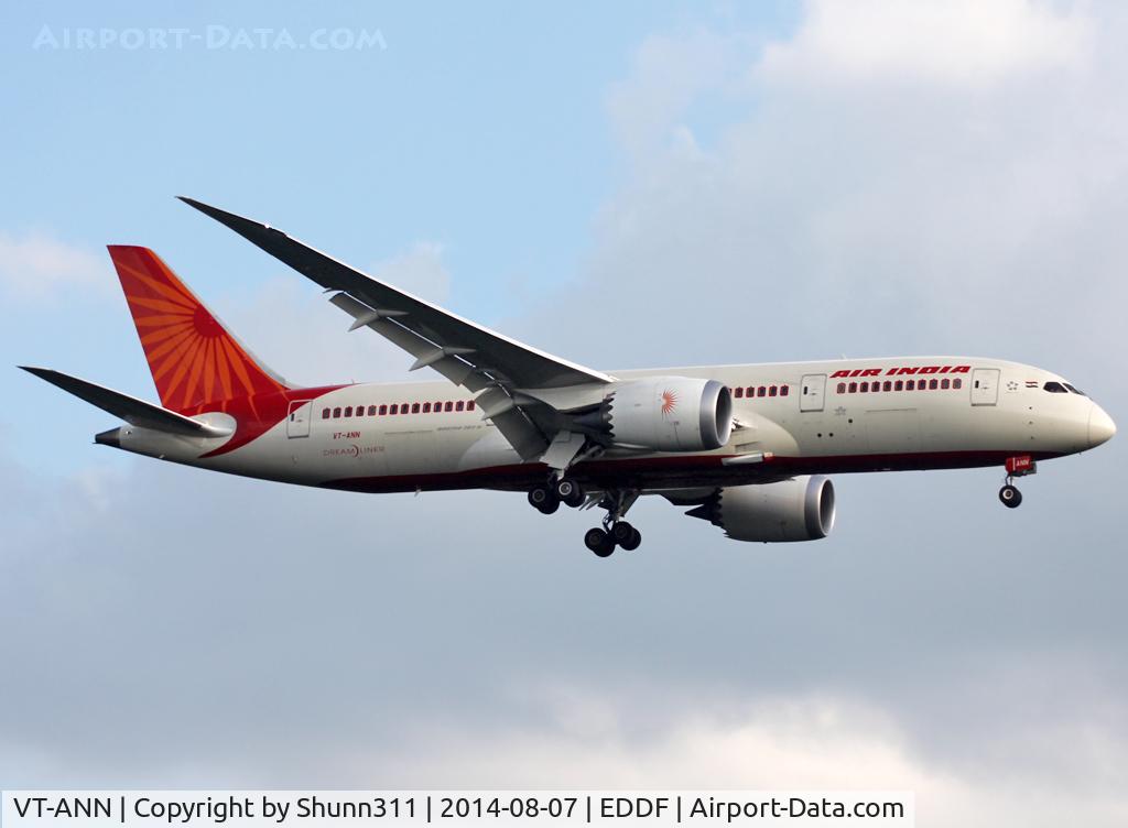 VT-ANN, 2013 Boeing 787-8 Dreamliner C/N 36285, Landing rwy 25L