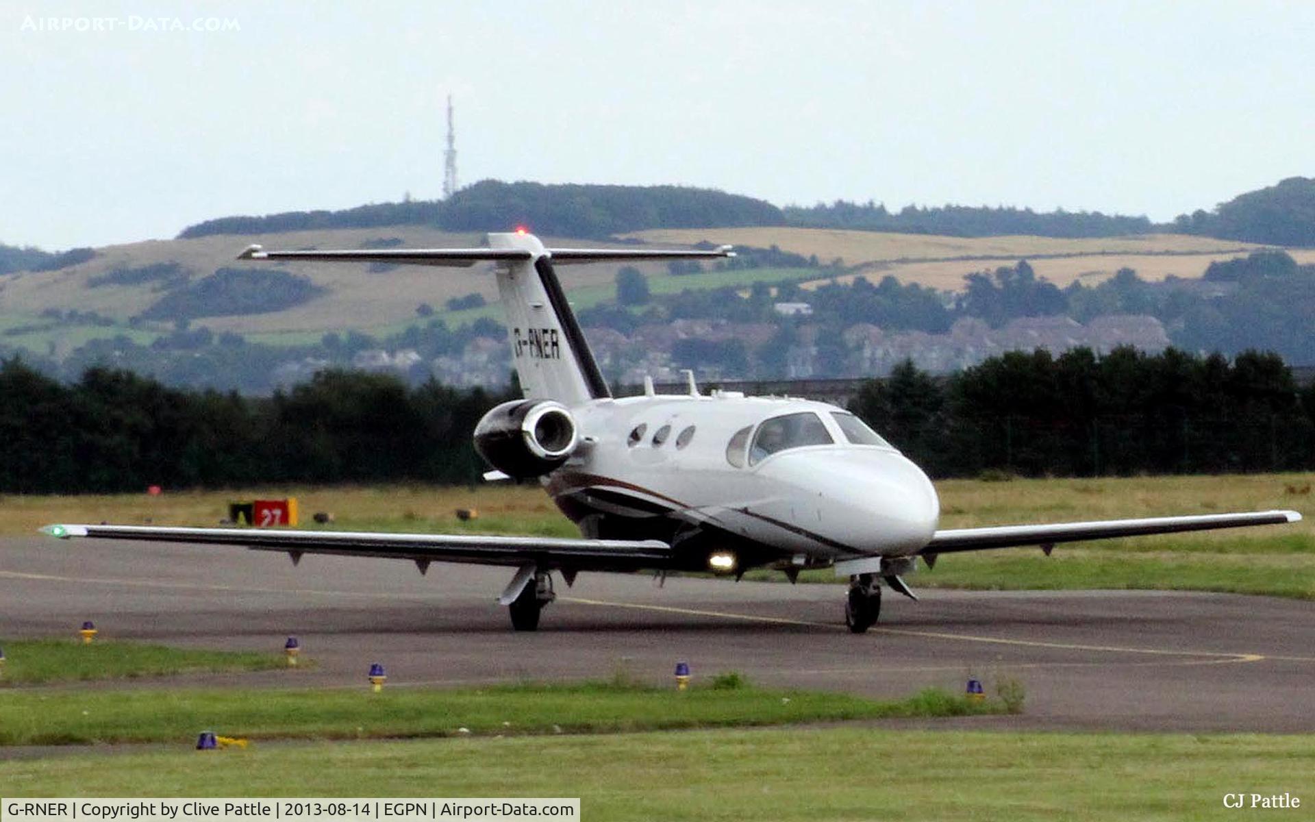 G-RNER, 2012 Cessna 510 Citation Mustang Citation Mustang C/N 510-0409, Taxy for departure from Dundee Riverside EGPN