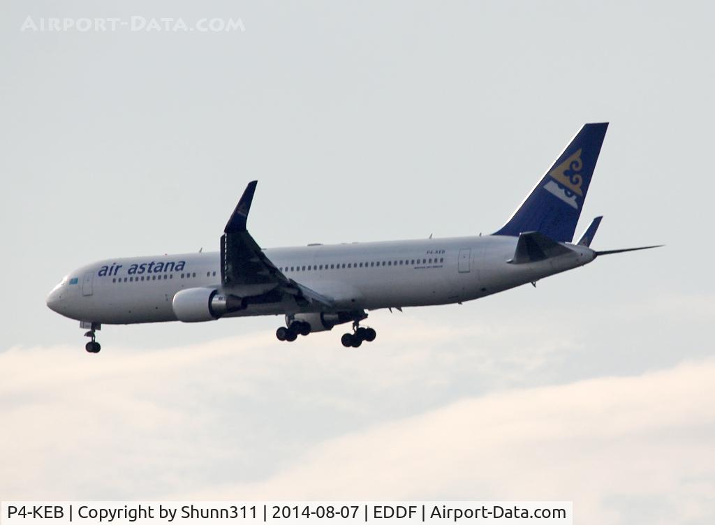 P4-KEB, 2013 Boeing 767-3KY(ER) C/N 42221, Landing rwy 25R