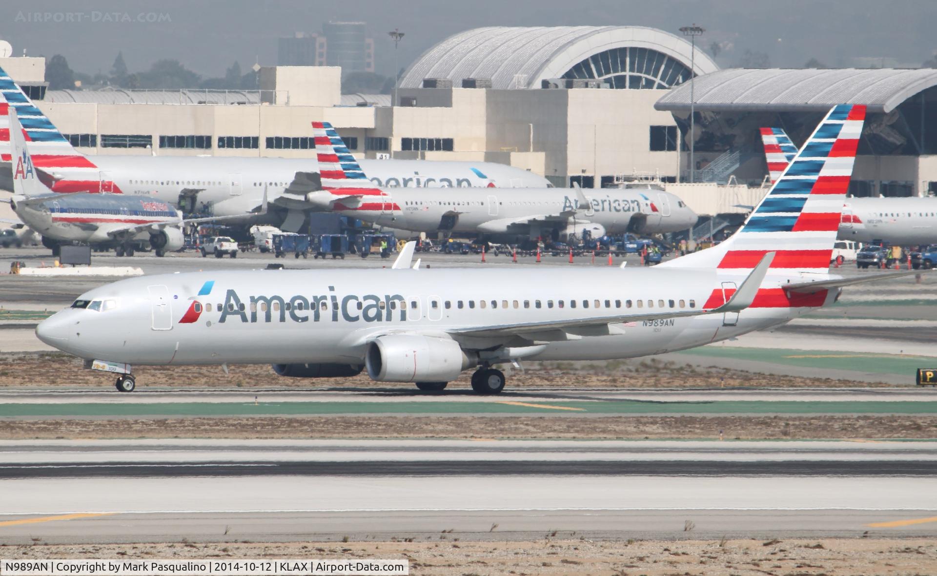 N989AN, 2009 Boeing 737-823 C/N 33205, Boeing 737-800