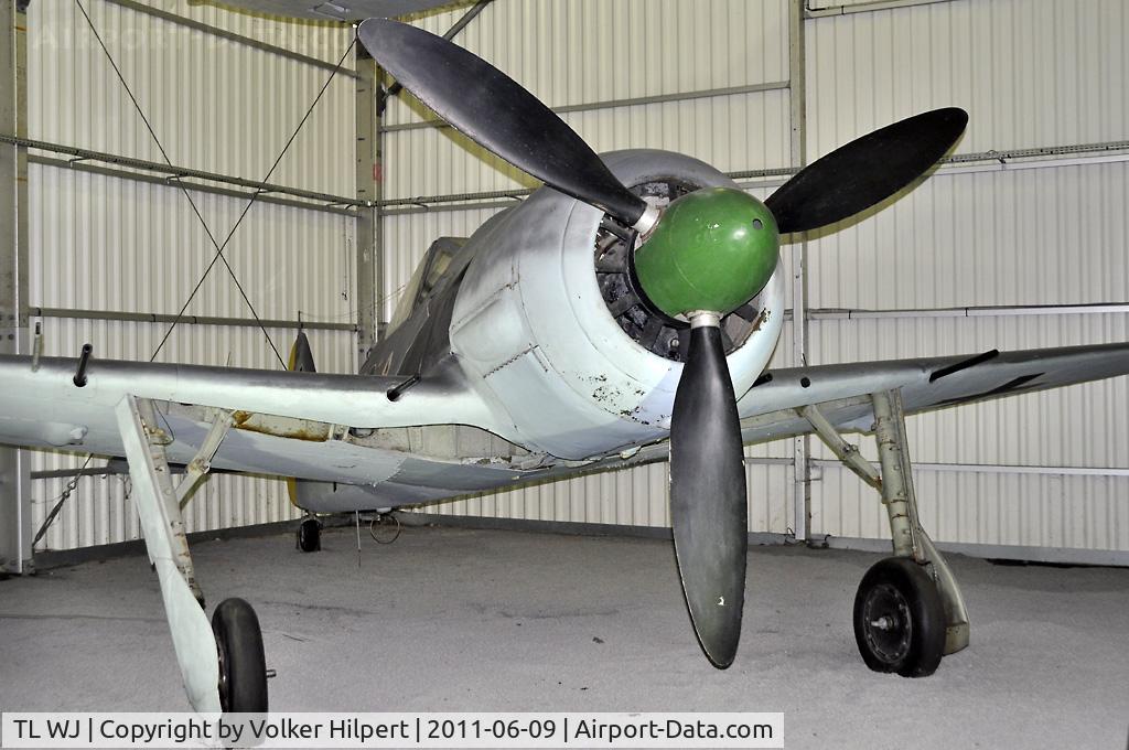 TL WJ, 1944 Focke-Wulf Fw-190A-8 C/N 730924, at Le Bourget