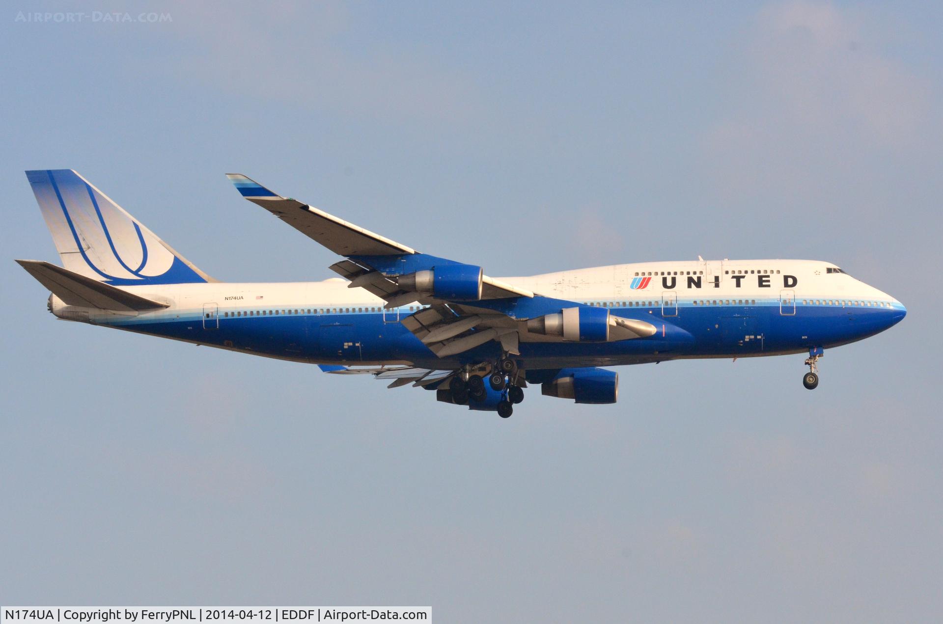 N174UA, 1990 Boeing 747-422 C/N 24381, United B744 still in its former c/s