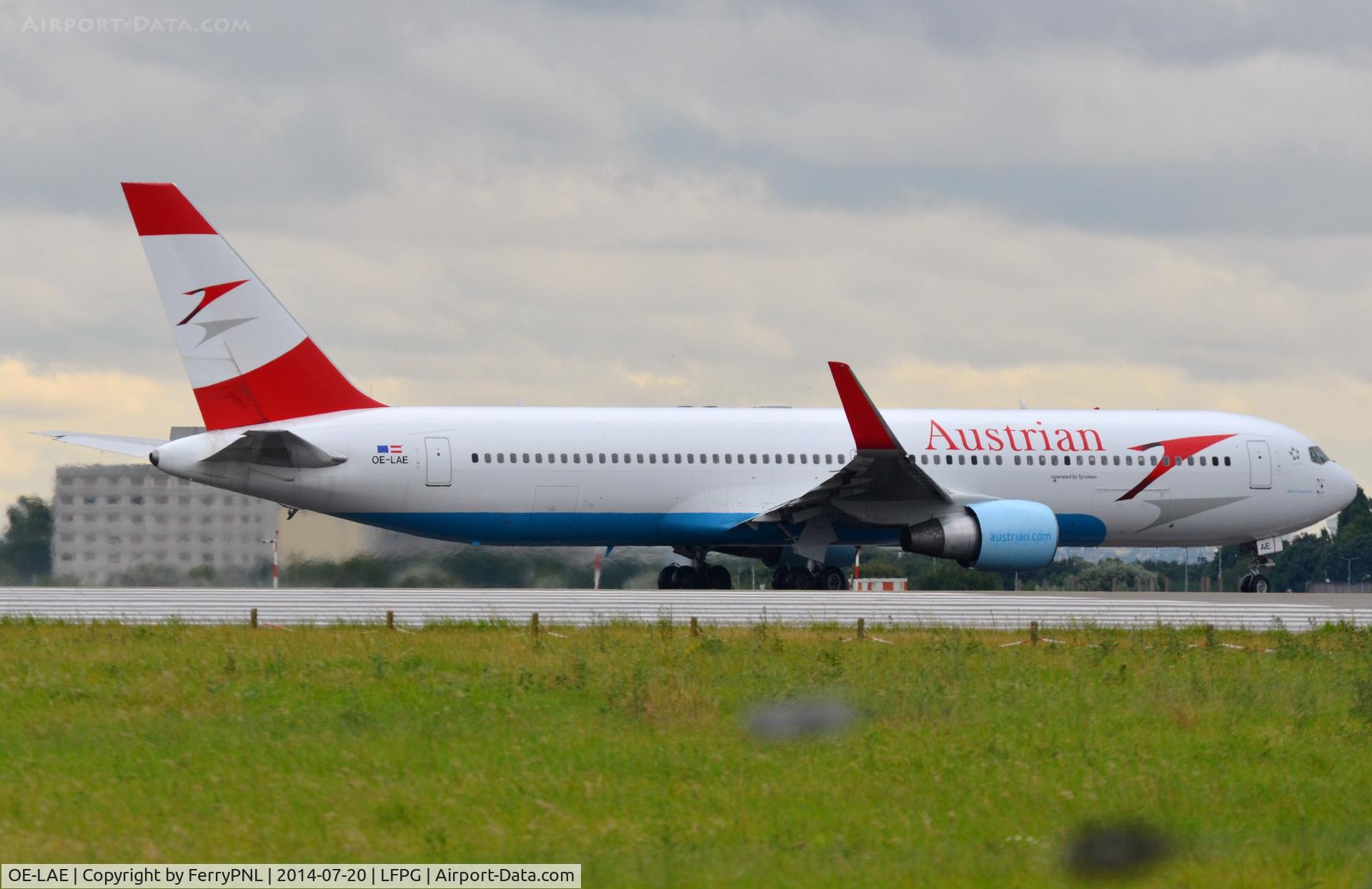 OE-LAE, 2000 Boeing 767-3Z9/ER C/N 30383, Austrian B763 on a flight to CDG