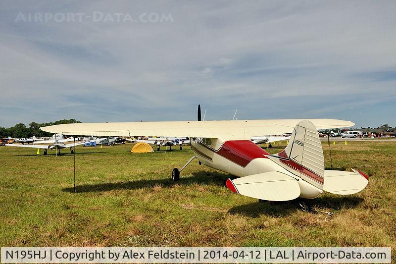 N195HJ, 1952 Cessna 195B Businessliner C/N 7880, Sun-N-Fun