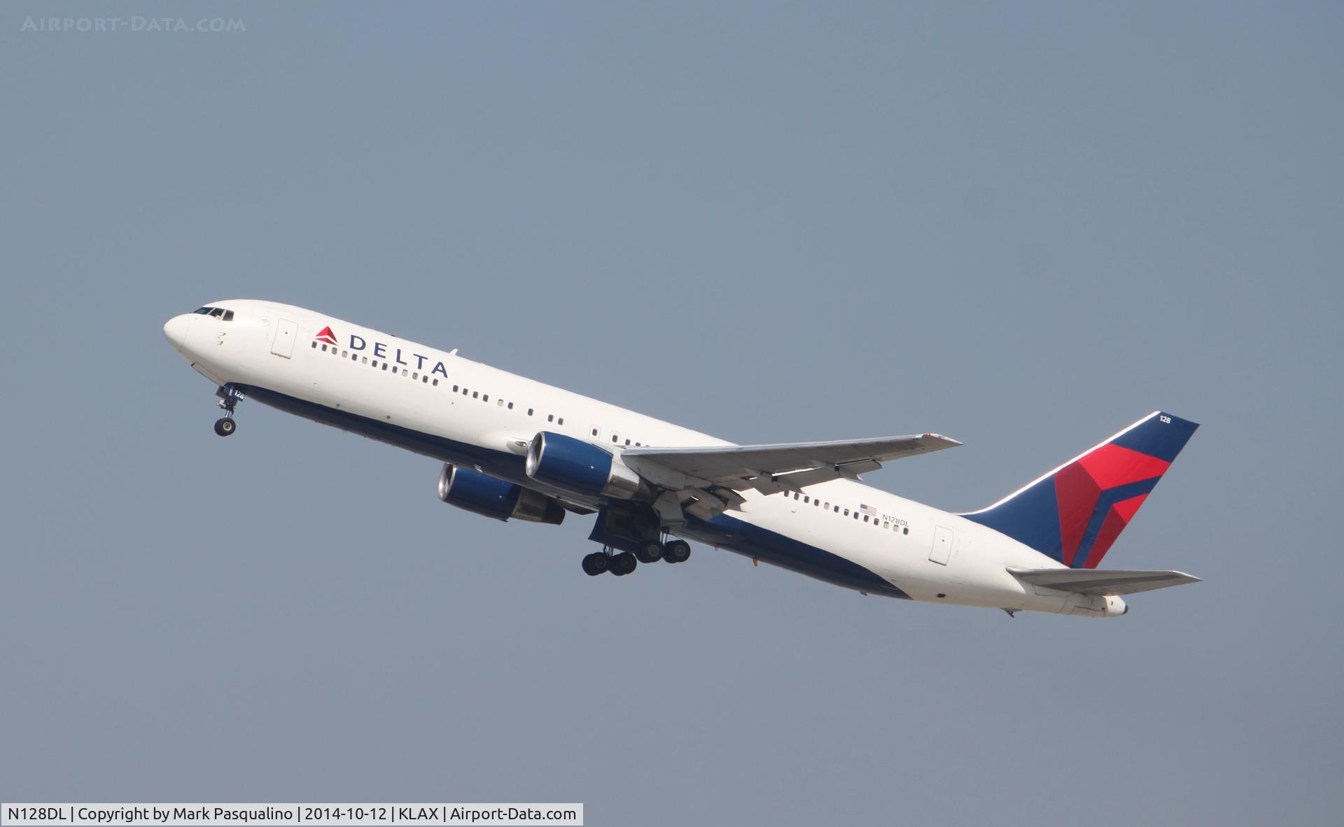 N128DL, 1988 Boeing 767-332 C/N 24078, Boeing 767-300