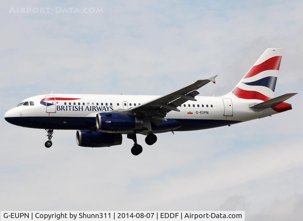 G-EUPN, 2000 Airbus A319-131 C/N 1261, Landing rwy 25L
